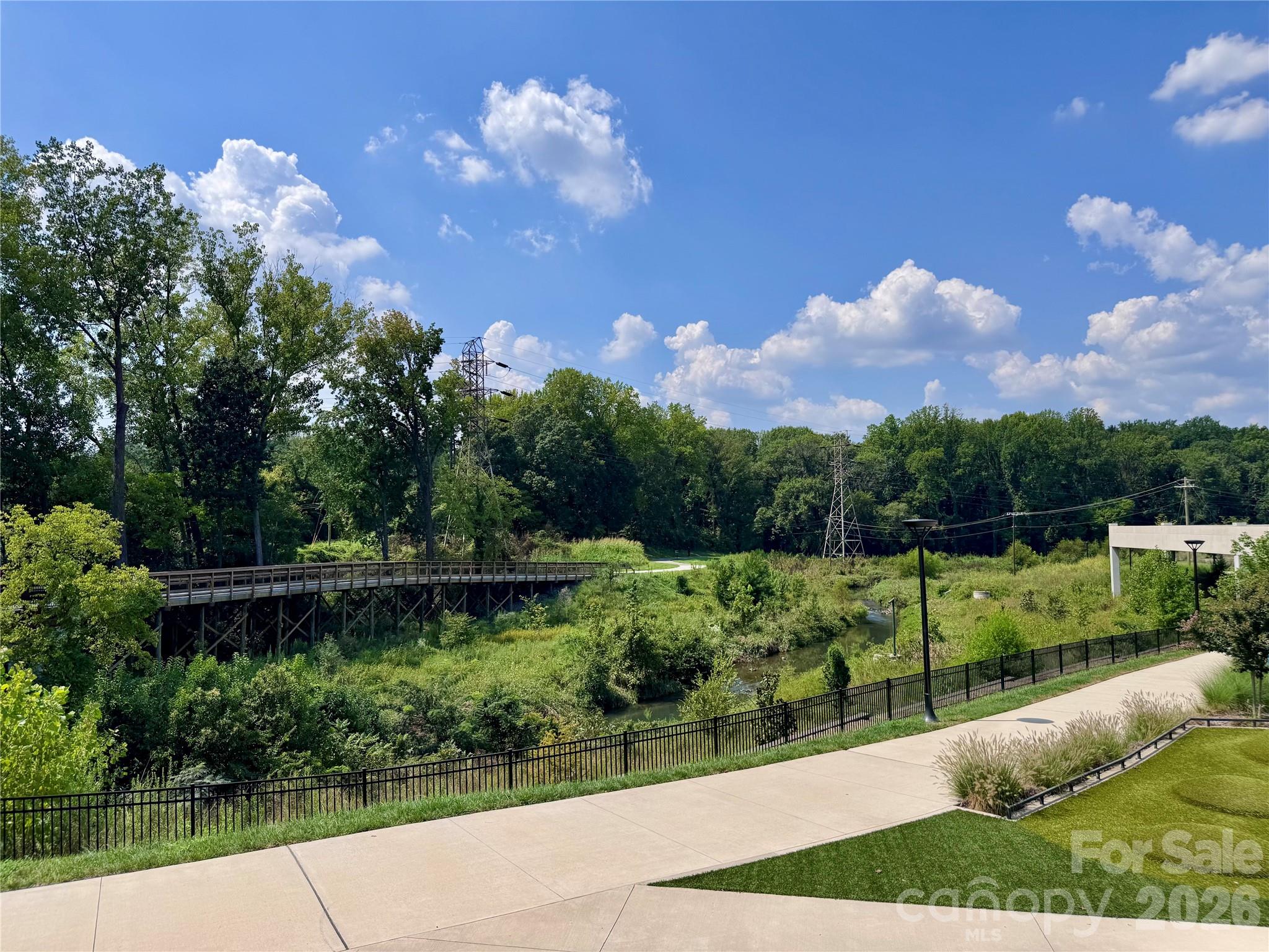 2303 Rozzelles Ferry Rd, Charlotte, NC 28208