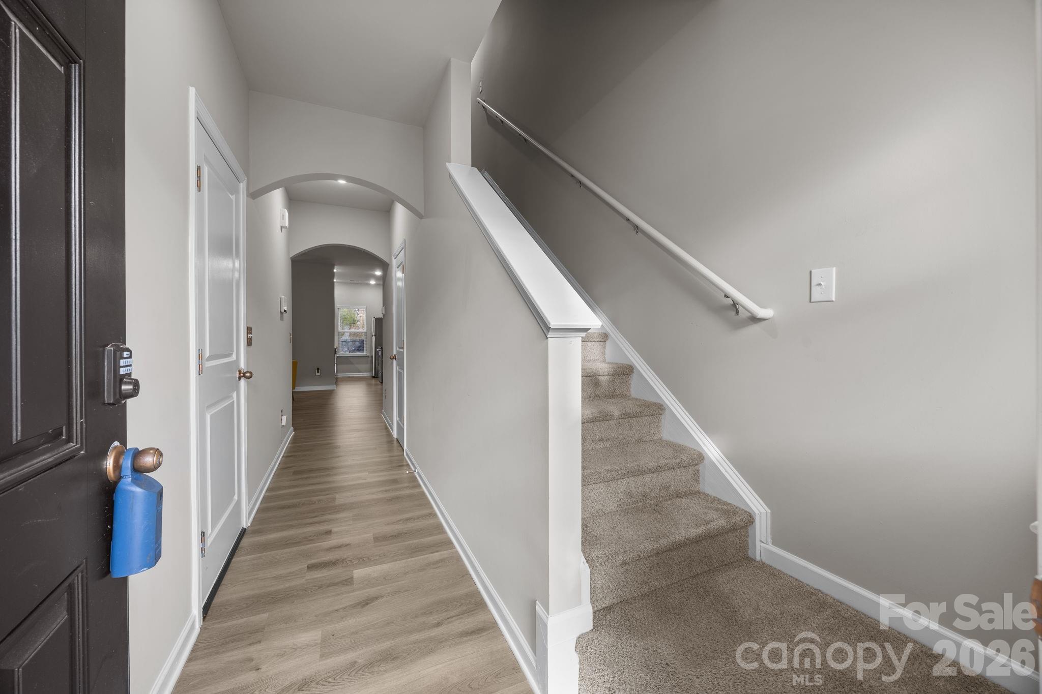 8105 Alderton Ln, Charlotte, NC 28215