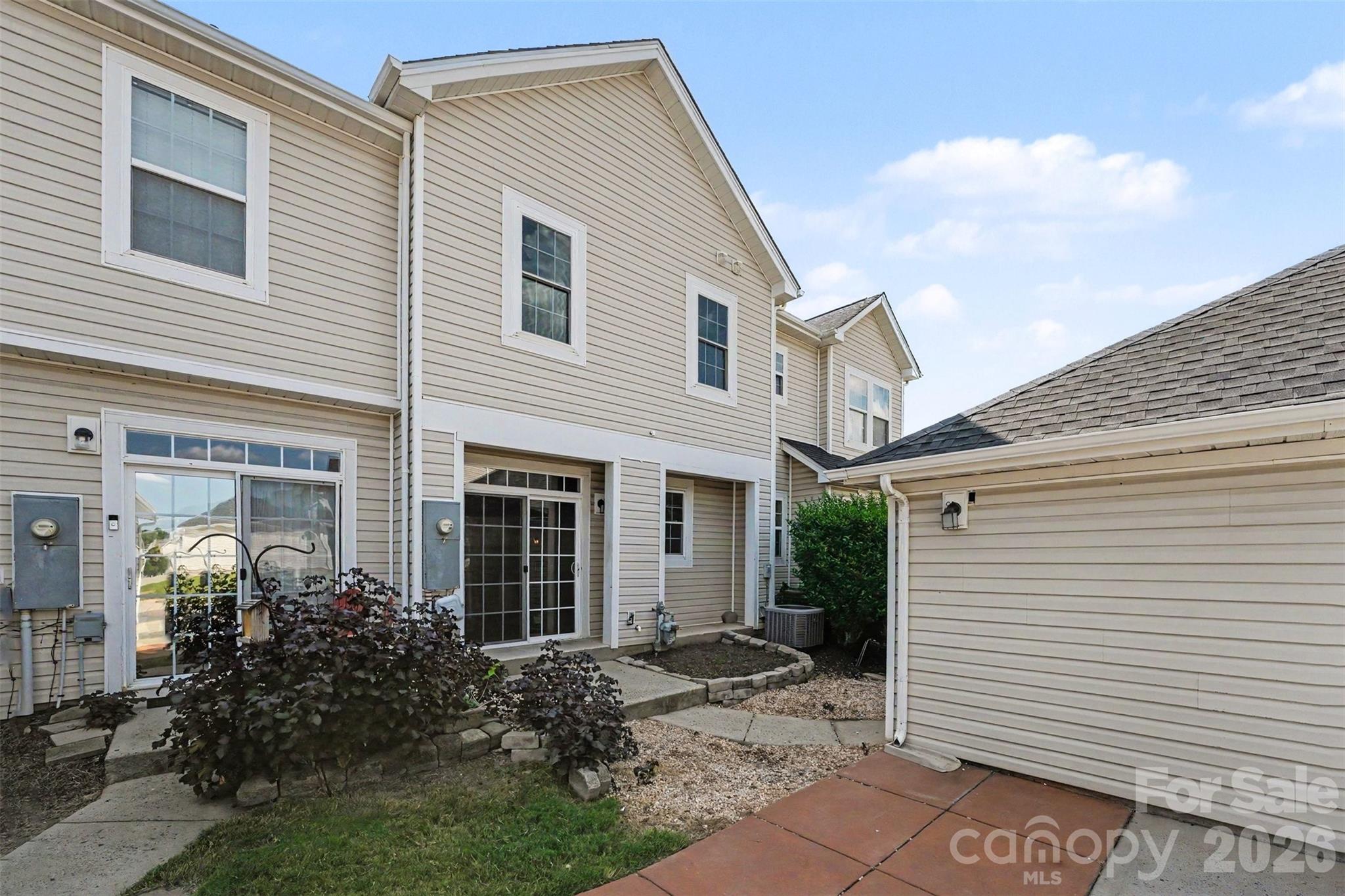 233 E Waterlynn Rd #B, Mooresville, NC 28117