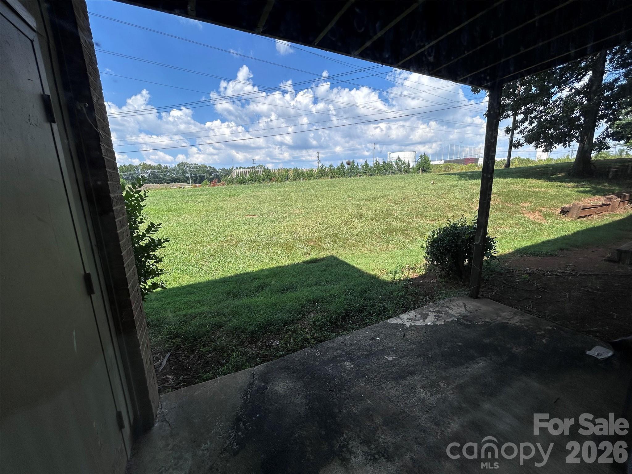 419 Orchard Trace Ln, Charlotte, NC 28213