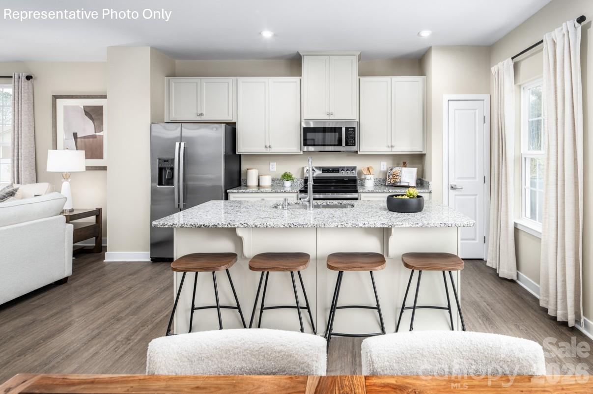7401 Marino Ct, Charlotte, NC 28212