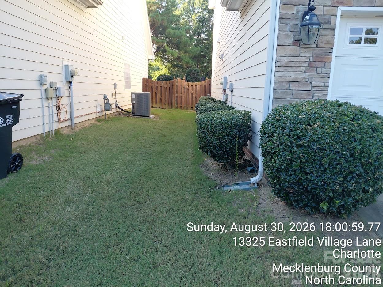 13321 Eastfield Village Ln, Charlotte, NC 28269