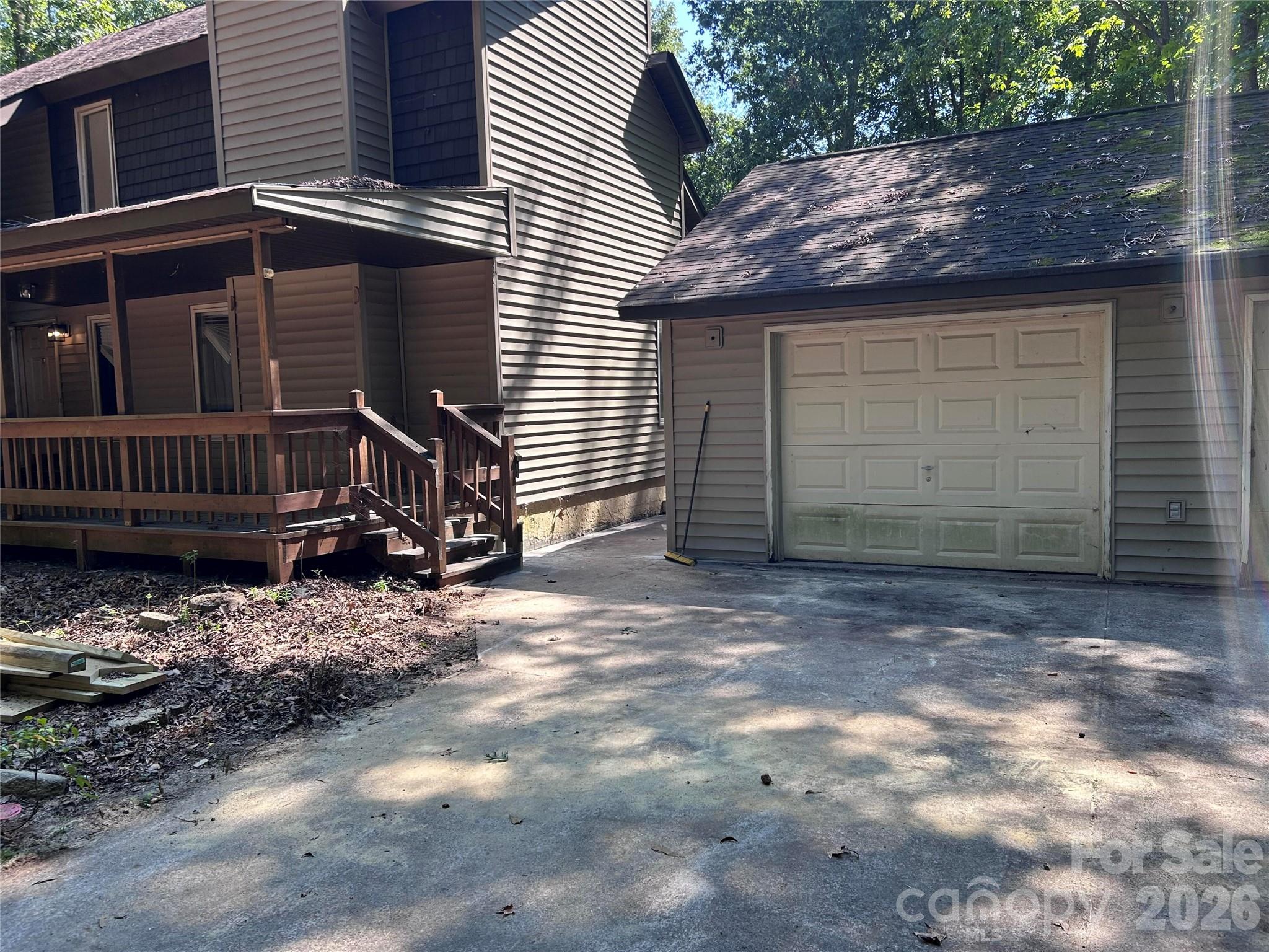 8209 Addison Dr, Harrisburg, NC 28075