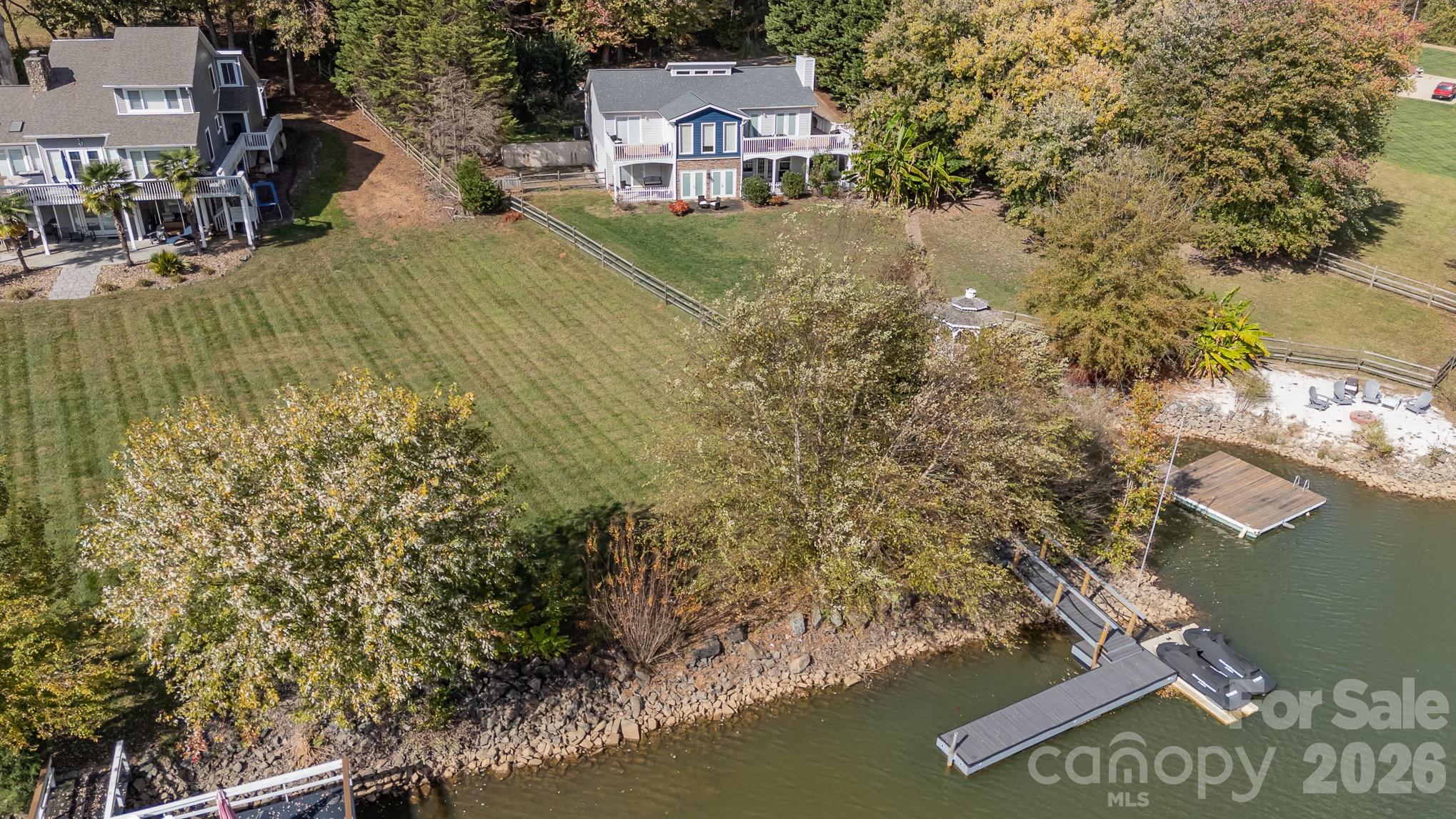 332 Queens Cove Rd, Mooresville, NC 28117