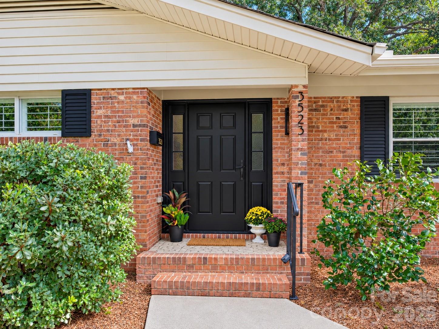 3523 Round Oak Rd, Charlotte, NC 28210