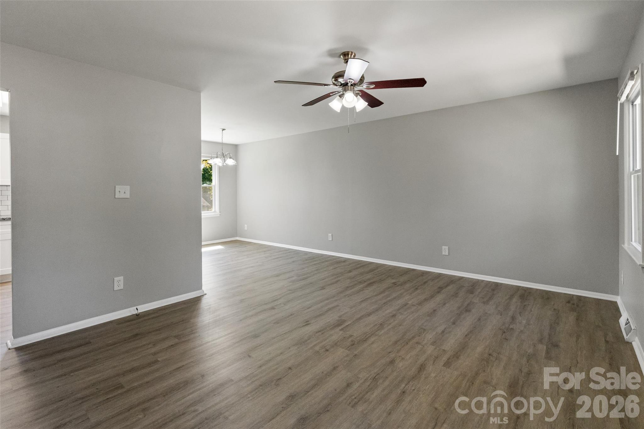 7100 Covecreek Dr, Charlotte, NC 28215