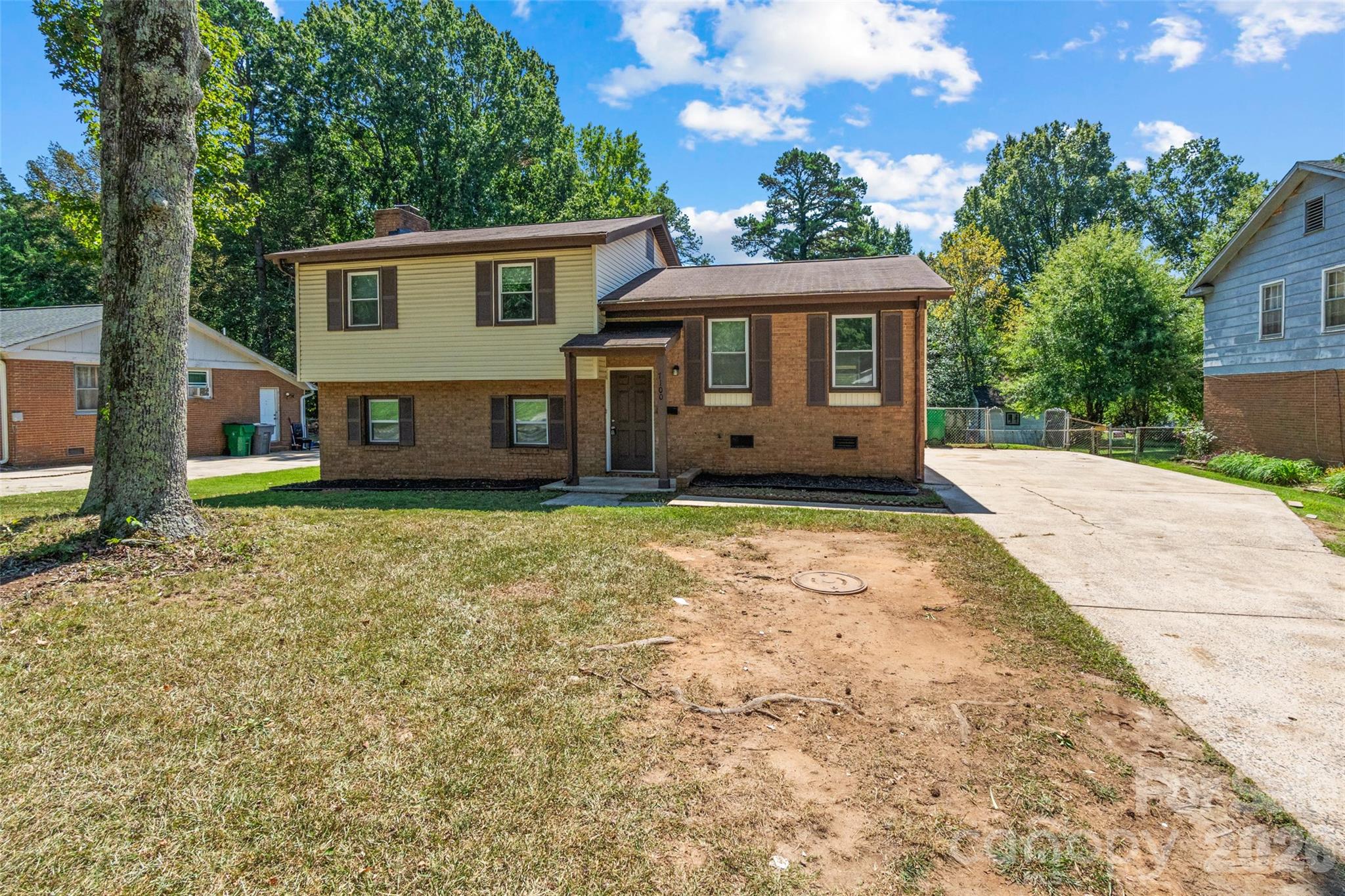 7100 Covecreek Dr, Charlotte, NC 28215