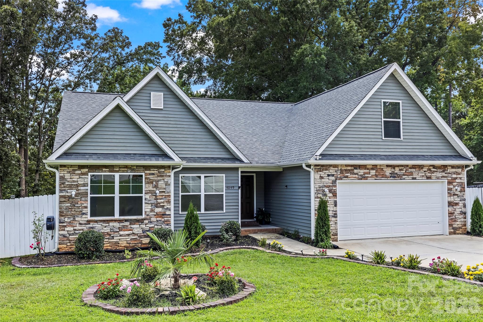 4049 Fincher Rd, Matthews, NC 28104