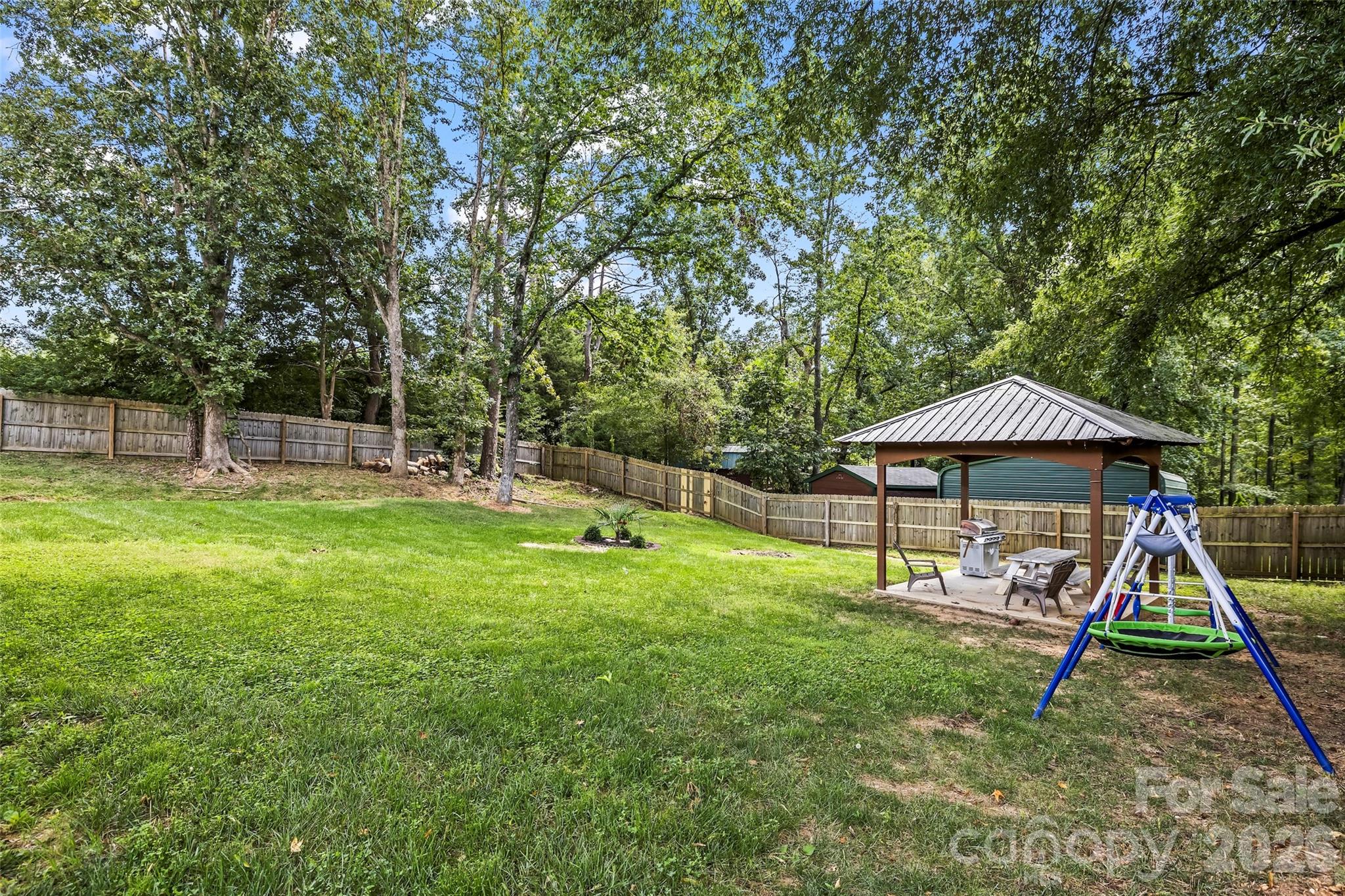 4049 Fincher Rd, Matthews, NC 28104