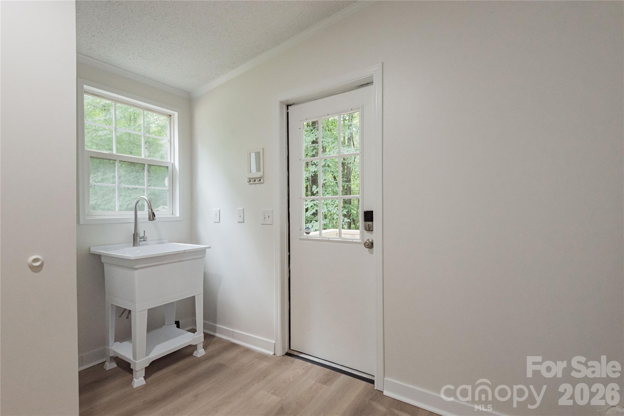 141 Tommys Ln, Mooresville, NC 28117