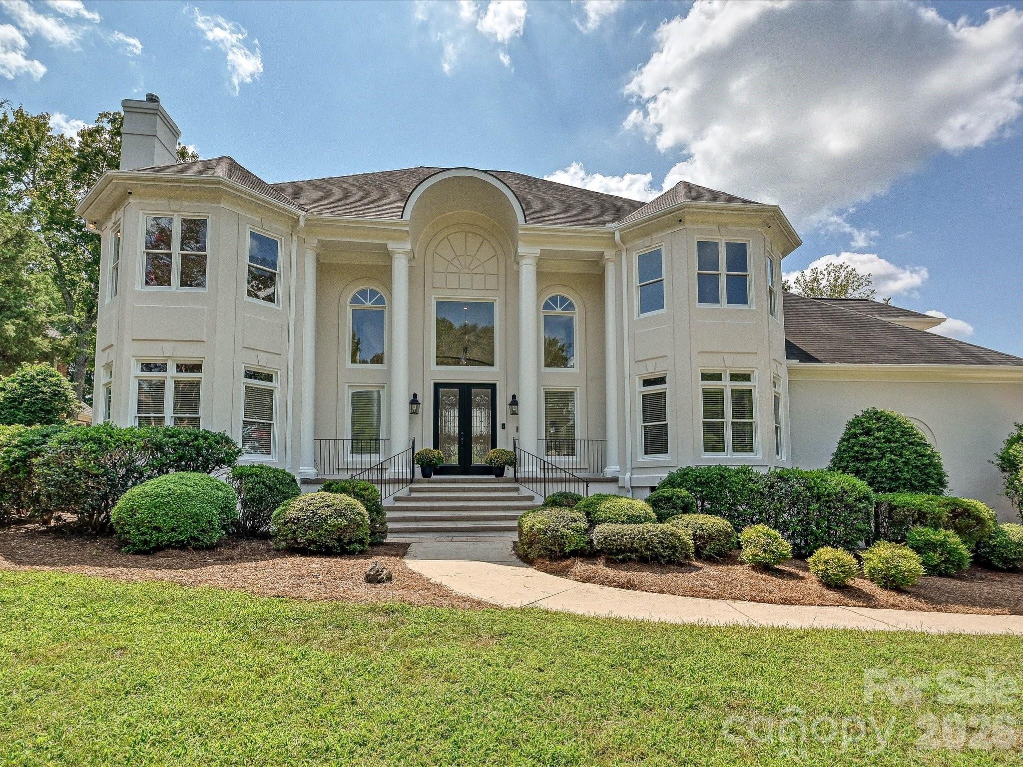 5427 Old Course Dr, Charlotte, NC 28277