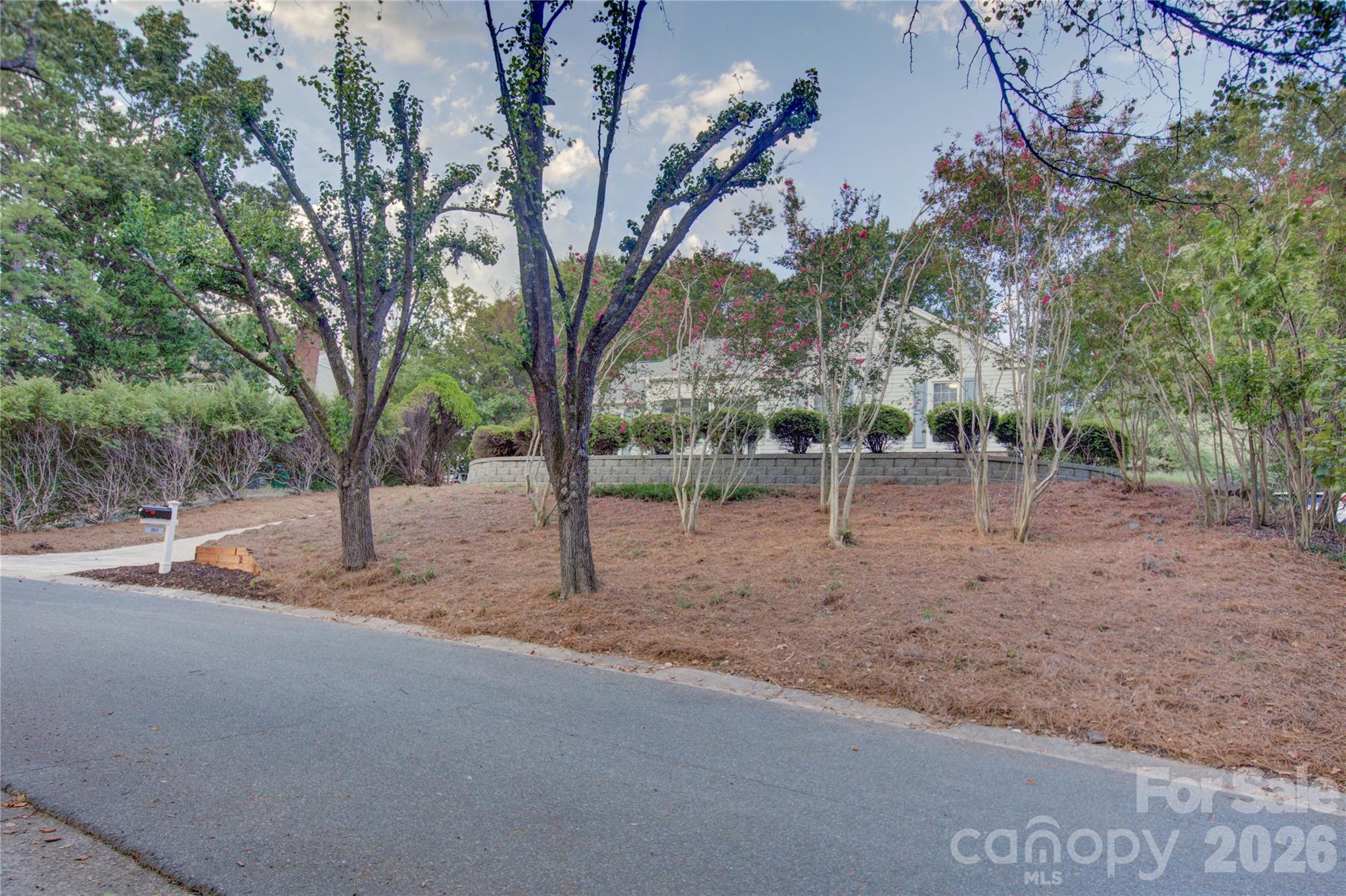 201 Sandymead Rd, Matthews, NC 28105