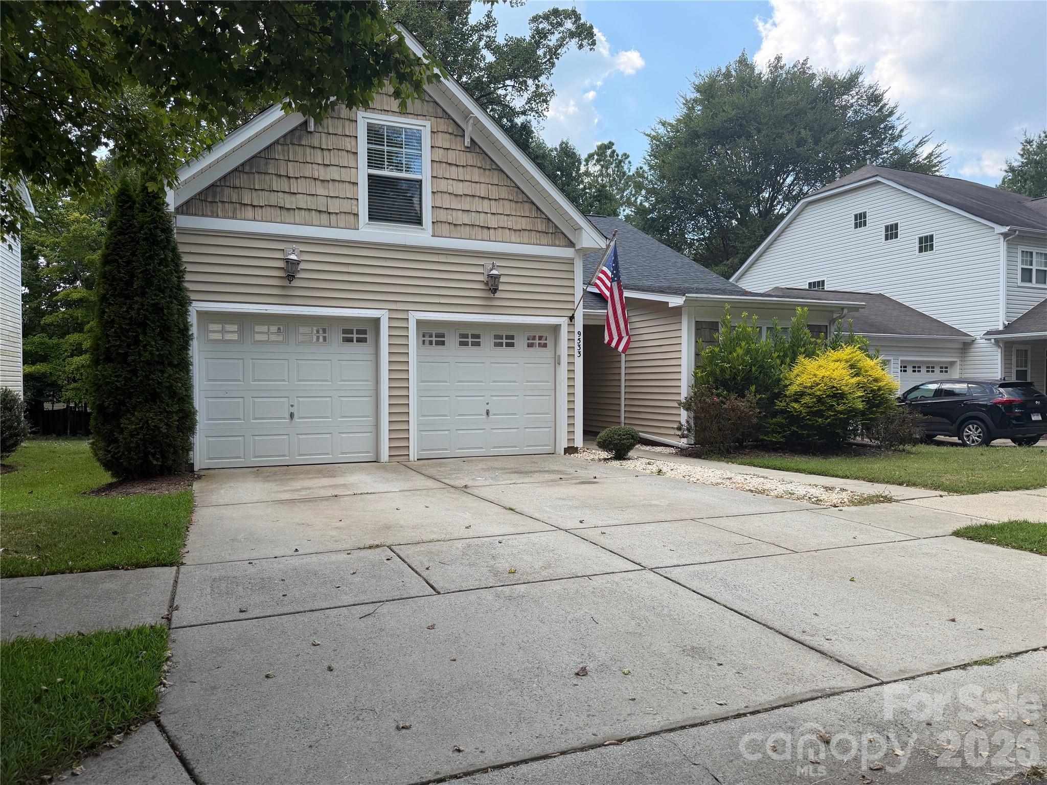 9533 Brighthaven Ln, Charlotte, NC 28214