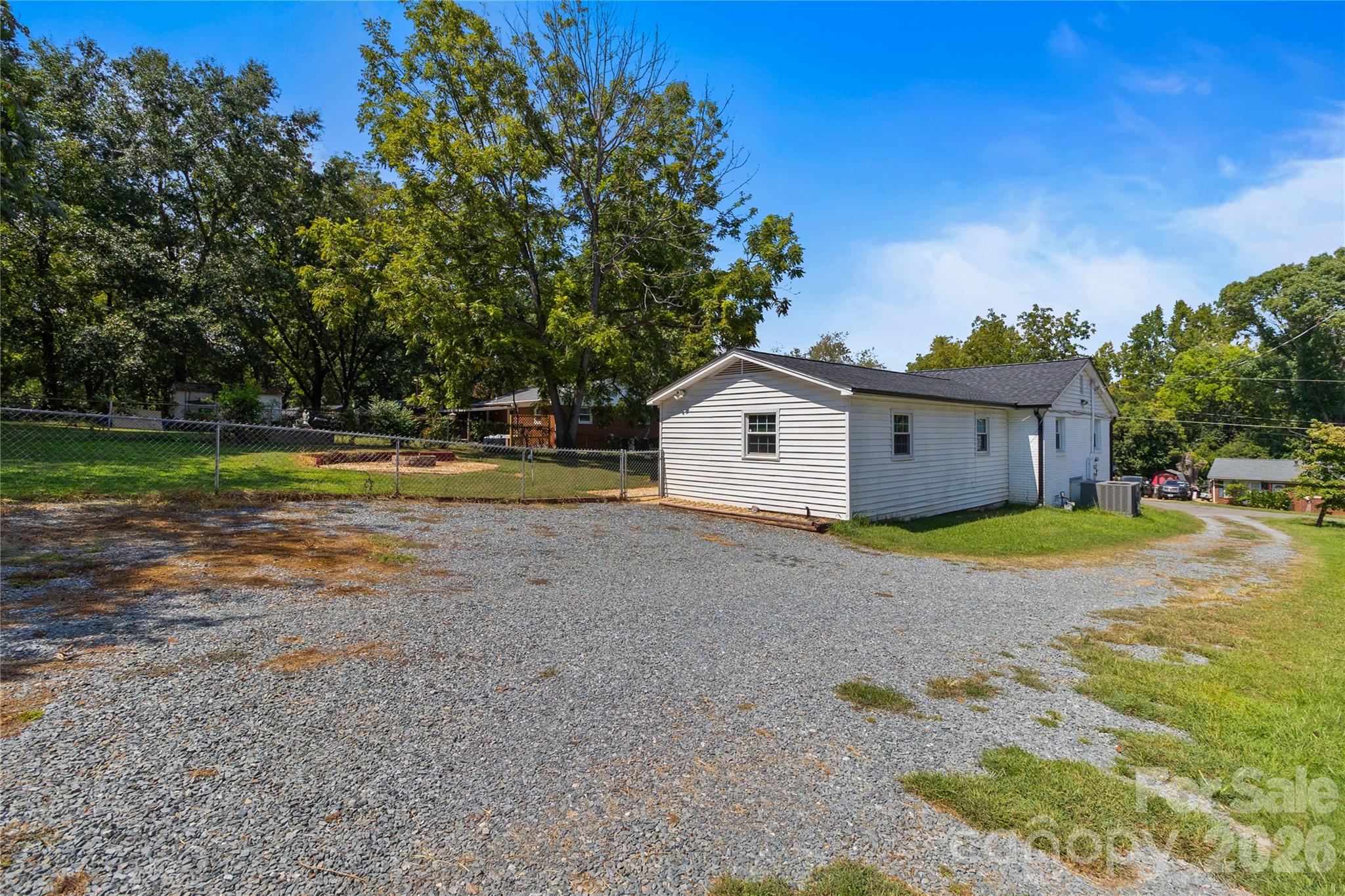 3601 Chapelwood Dr, Gastonia, NC 28052