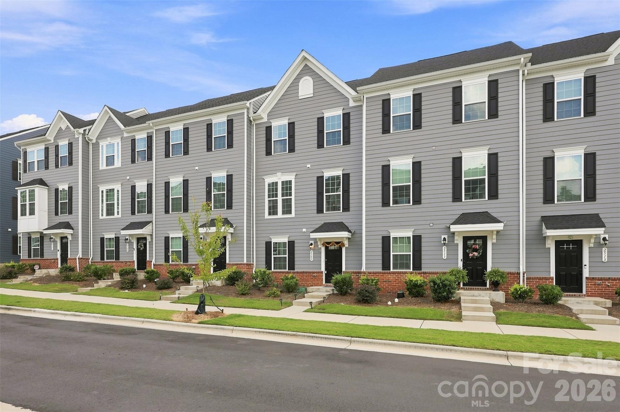 2509 Autumn Olive Ln, Matthews, NC 28104