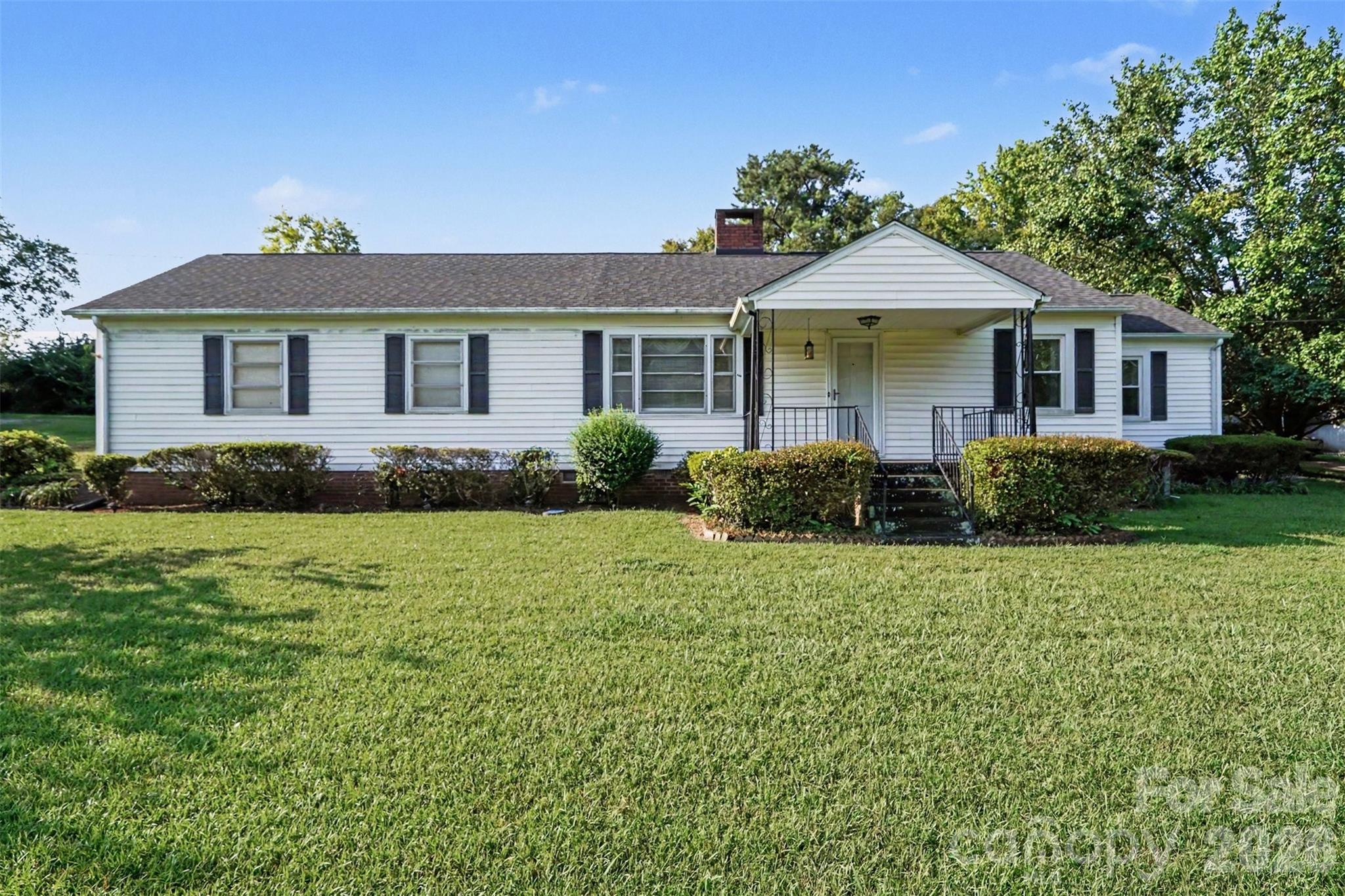 968 Hampton Grace Ave, Lancaster, SC 29720