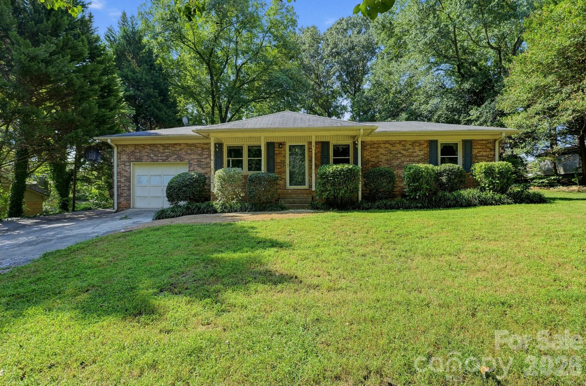 204 Redding Rd, Stanley, NC 28164