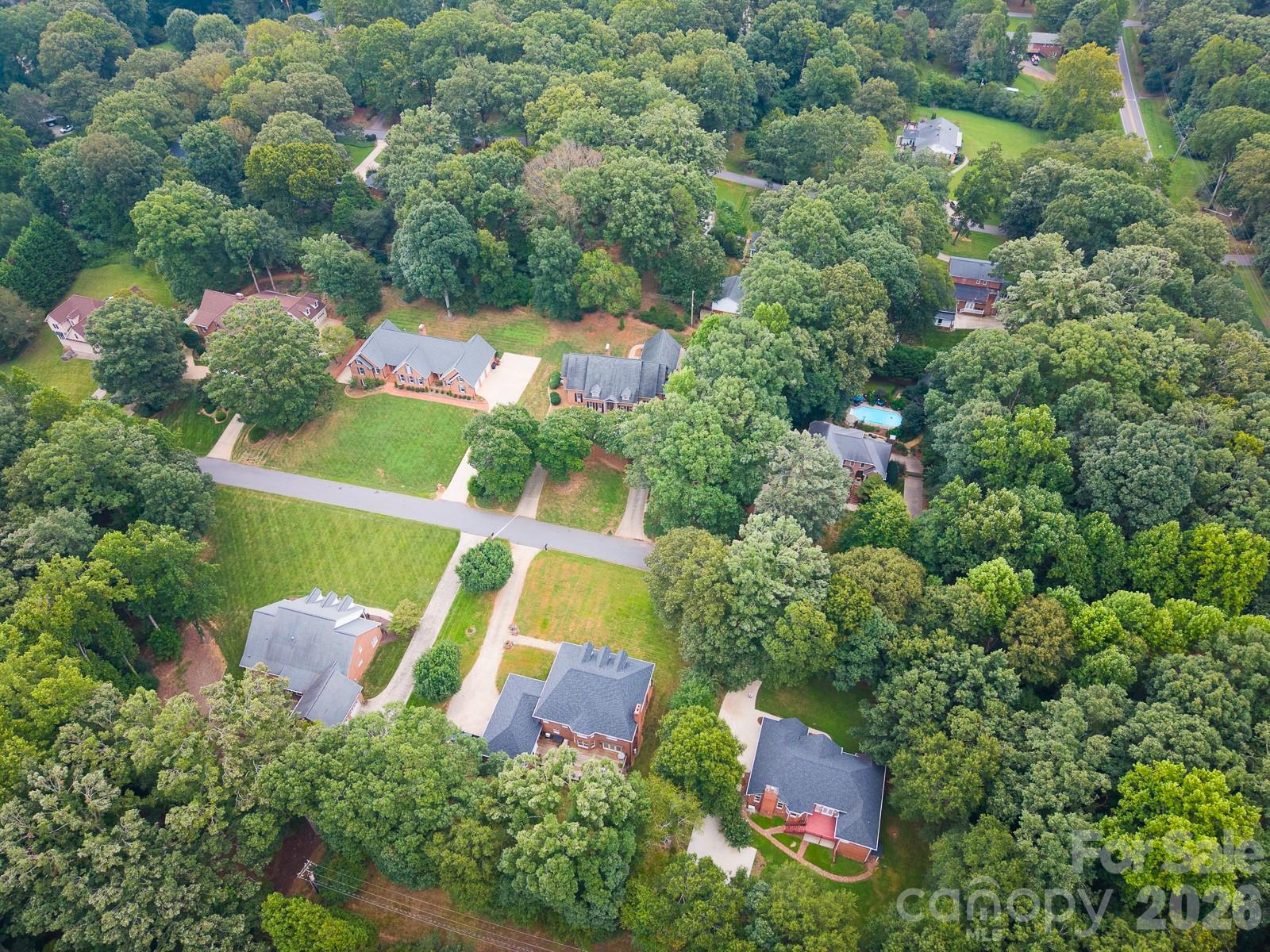207 Hollow Rd, Lincolnton, NC 28092