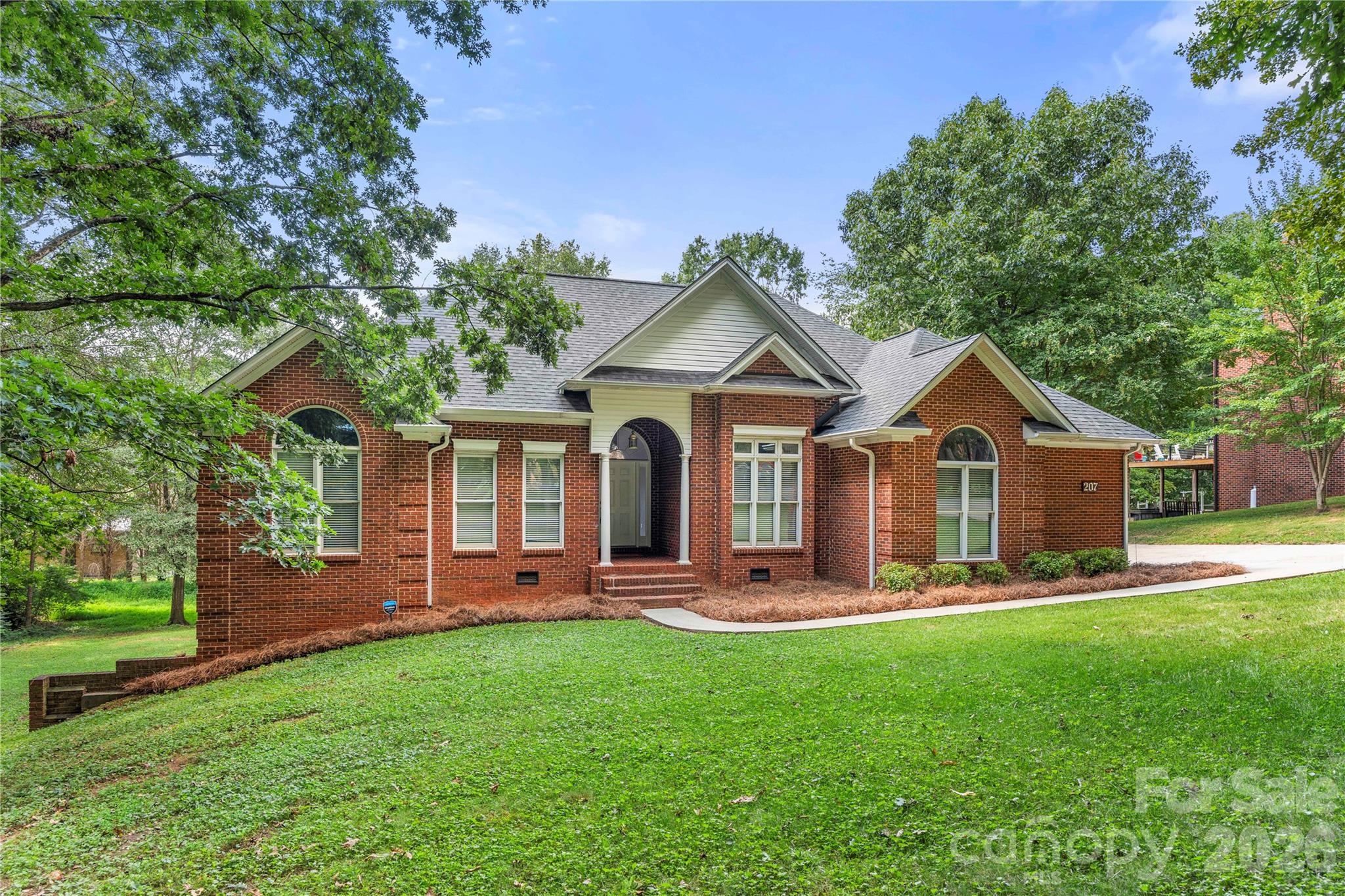 207 Hollow Rd, Lincolnton, NC 28092