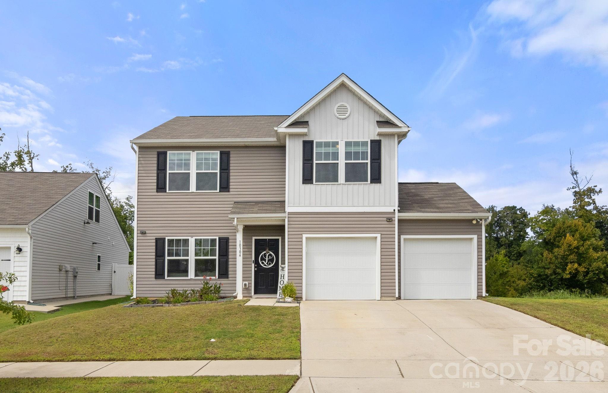 10304 Holly Park Dr, Charlotte, NC 28214