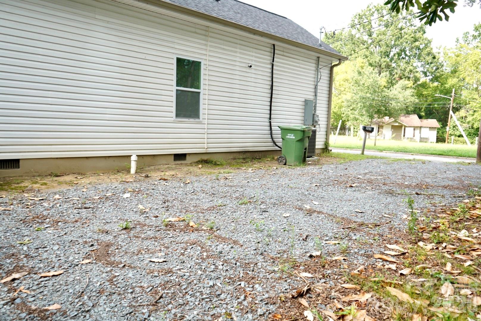 302 Cedar St, Lancaster, SC 29720