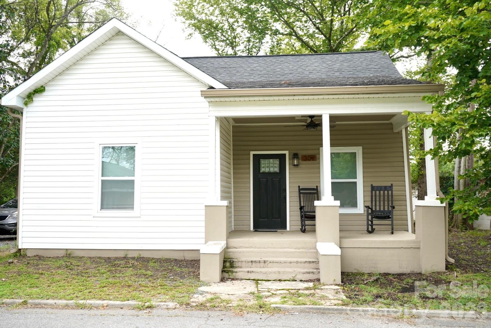 302 Cedar St, Lancaster, SC 29720