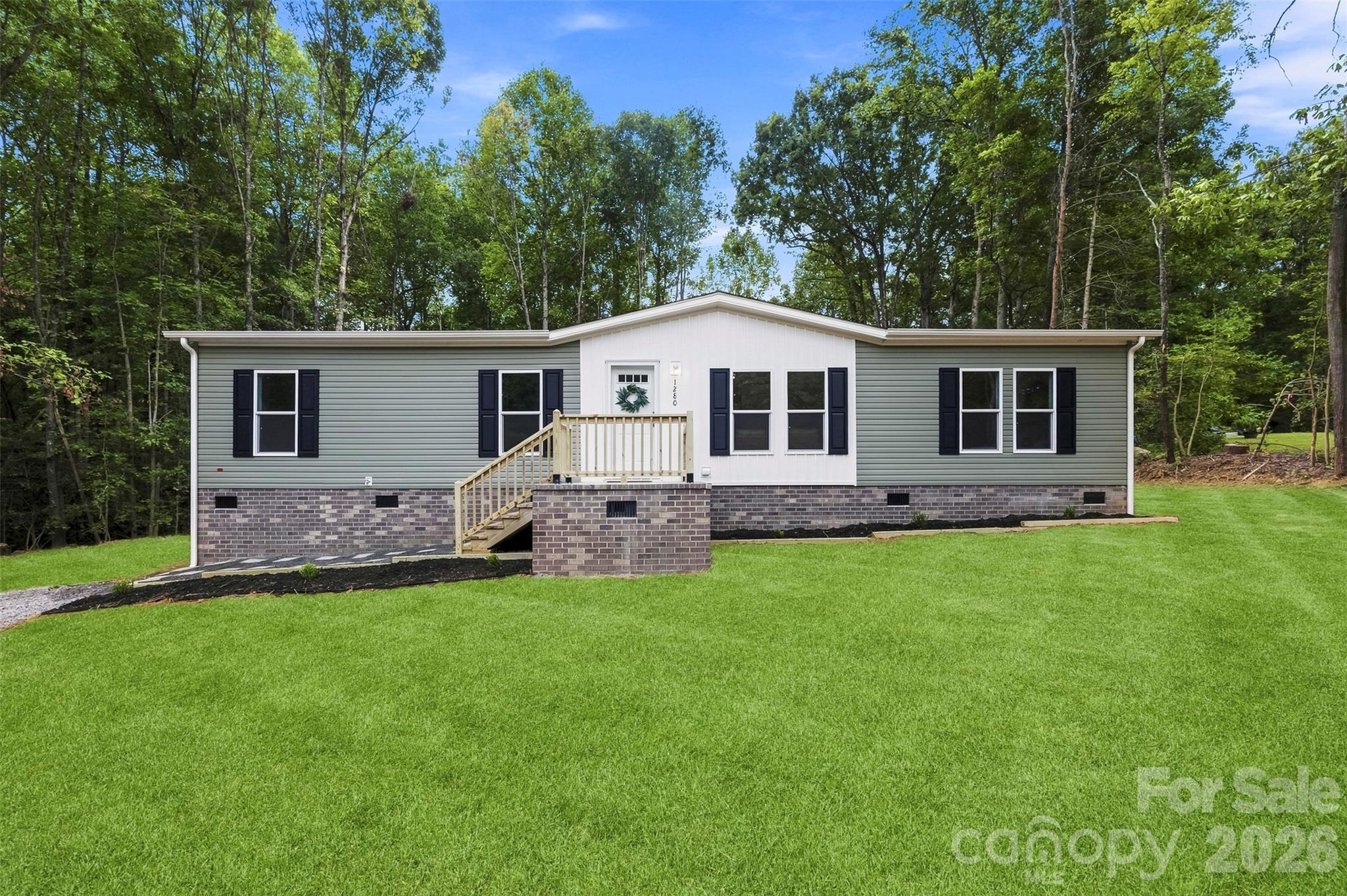 1280 Forest Ridge Rd, Bessemer City, NC 28016
