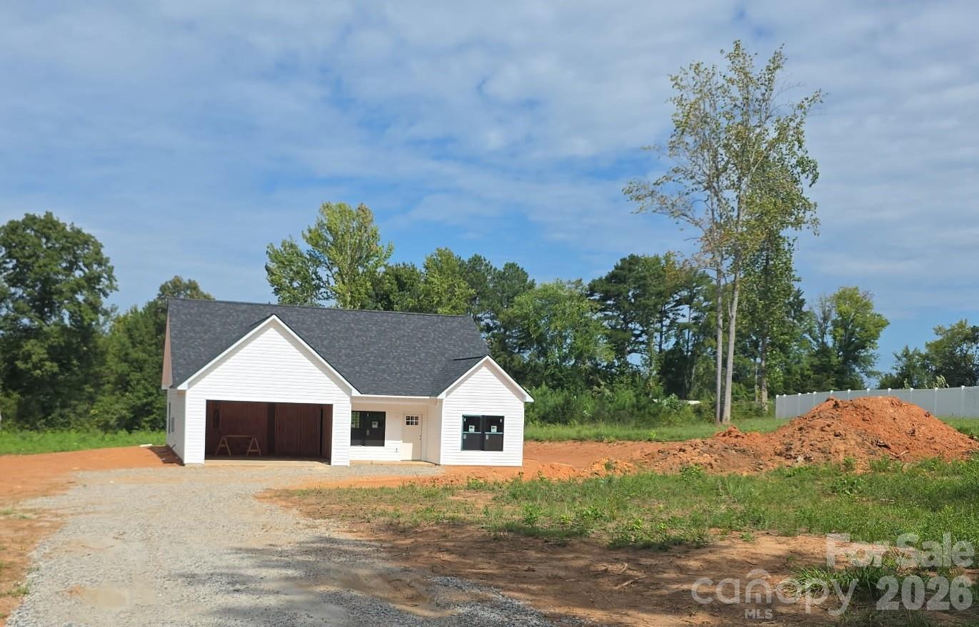 3373 Red Doc Rd, Lancaster, SC 29720