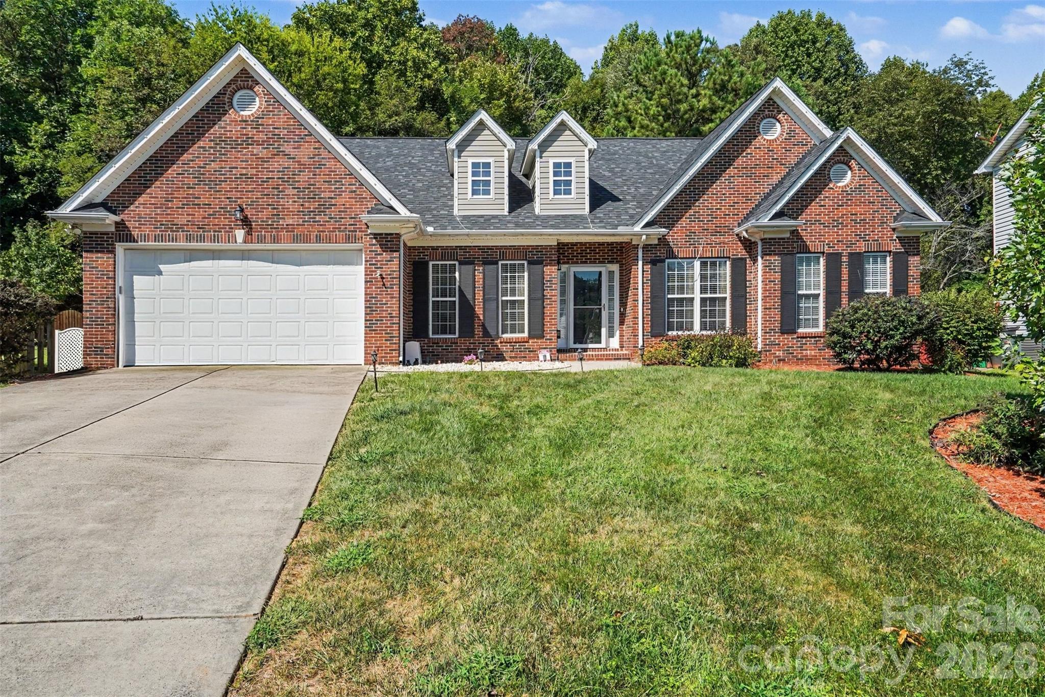 12015 Hampton Place Dr, Charlotte, NC 28269
