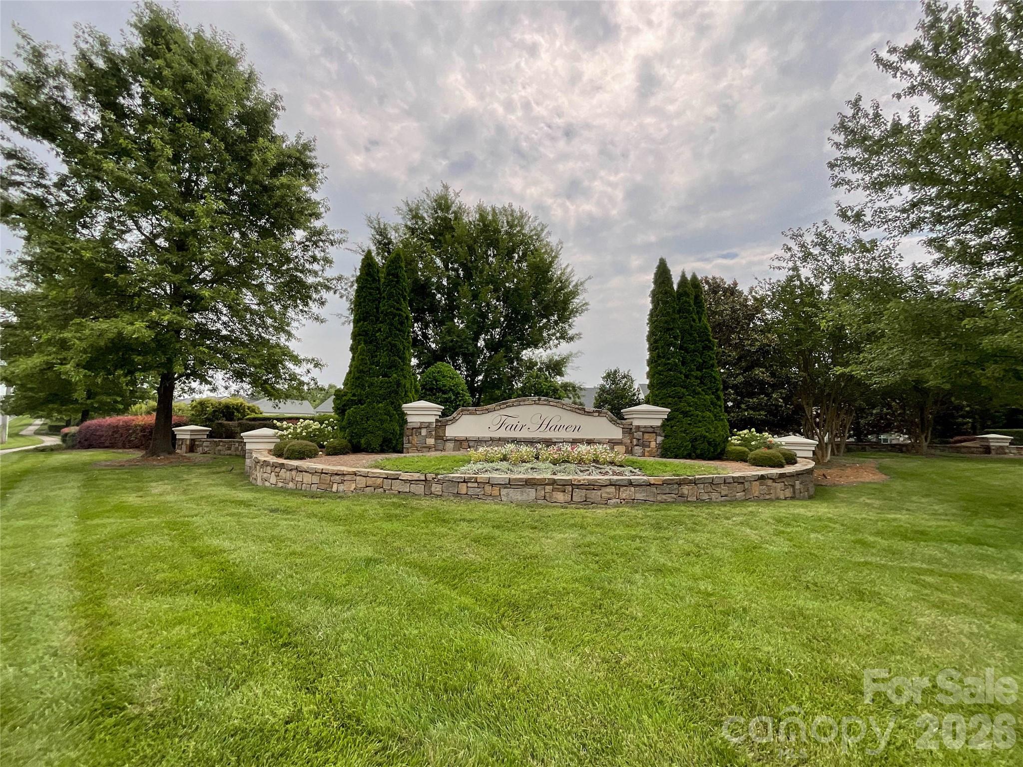 2005 Yellow Daisy Dr, Matthews, NC 28104