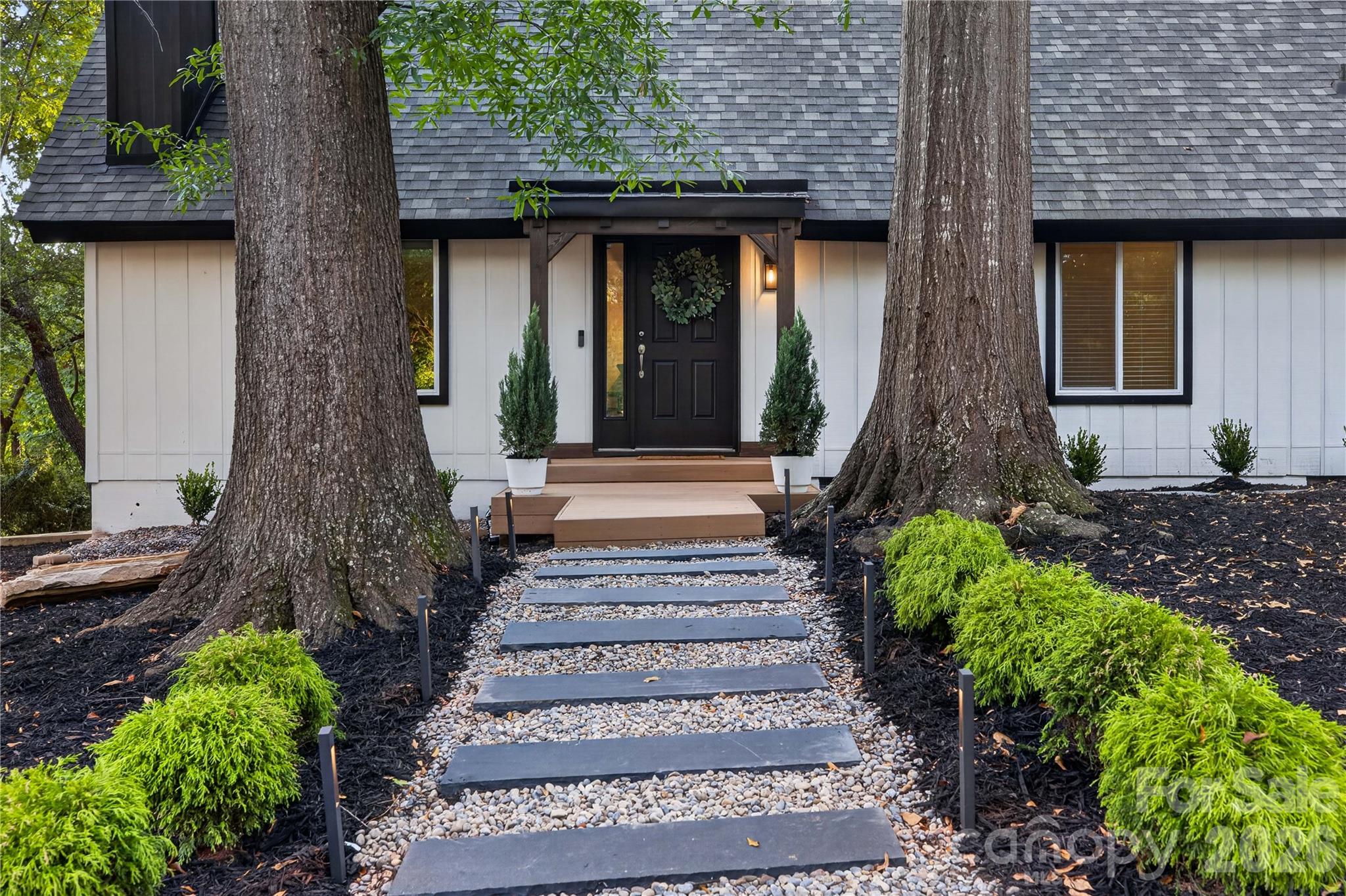 1068 Gauguin Ln, Tega Cay, SC 29708