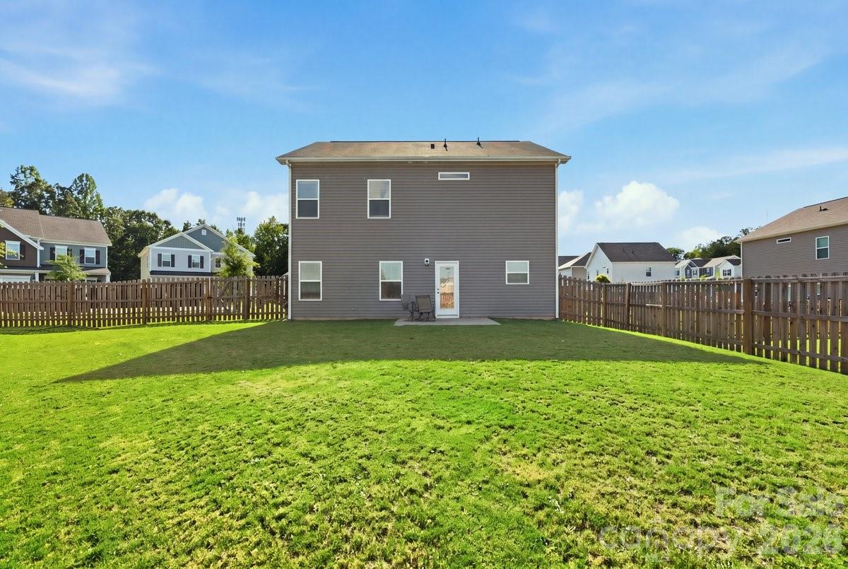 9011 Evercrisp Ln, Charlotte, NC 28215
