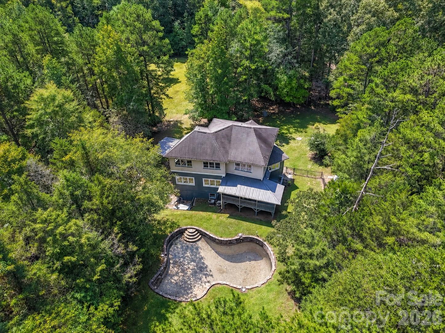 9821 Harvest Ln, Davidson, NC 28036