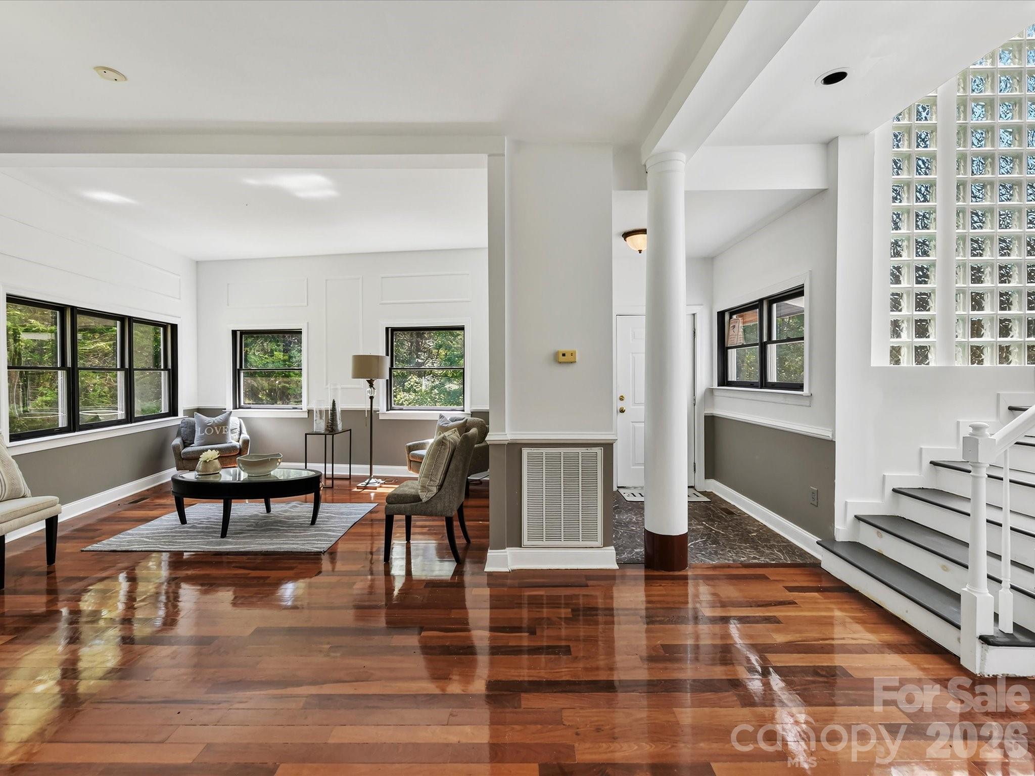 9821 Harvest Ln, Davidson, NC 28036