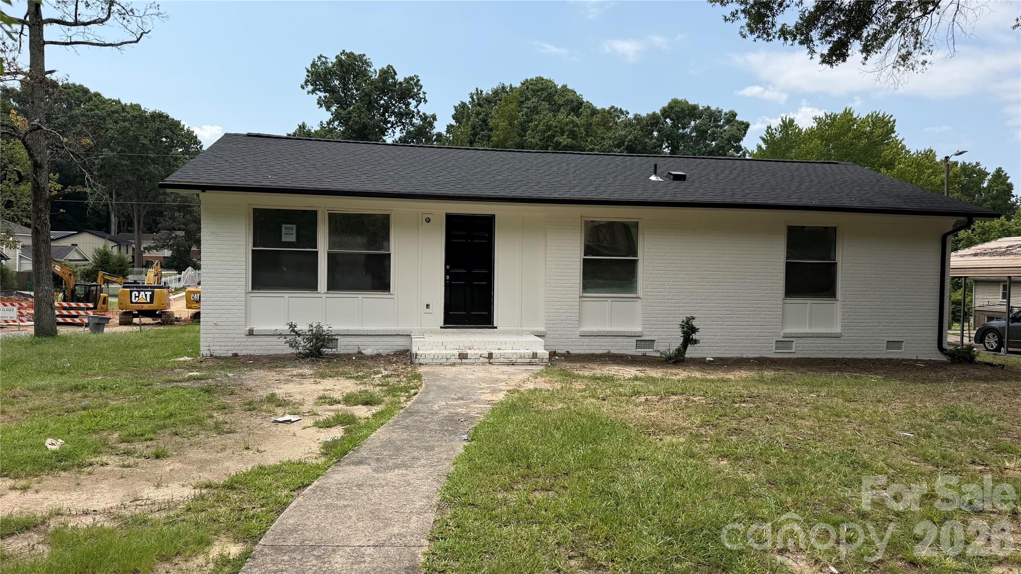 5618 Snow White Ln, Charlotte, NC 28213