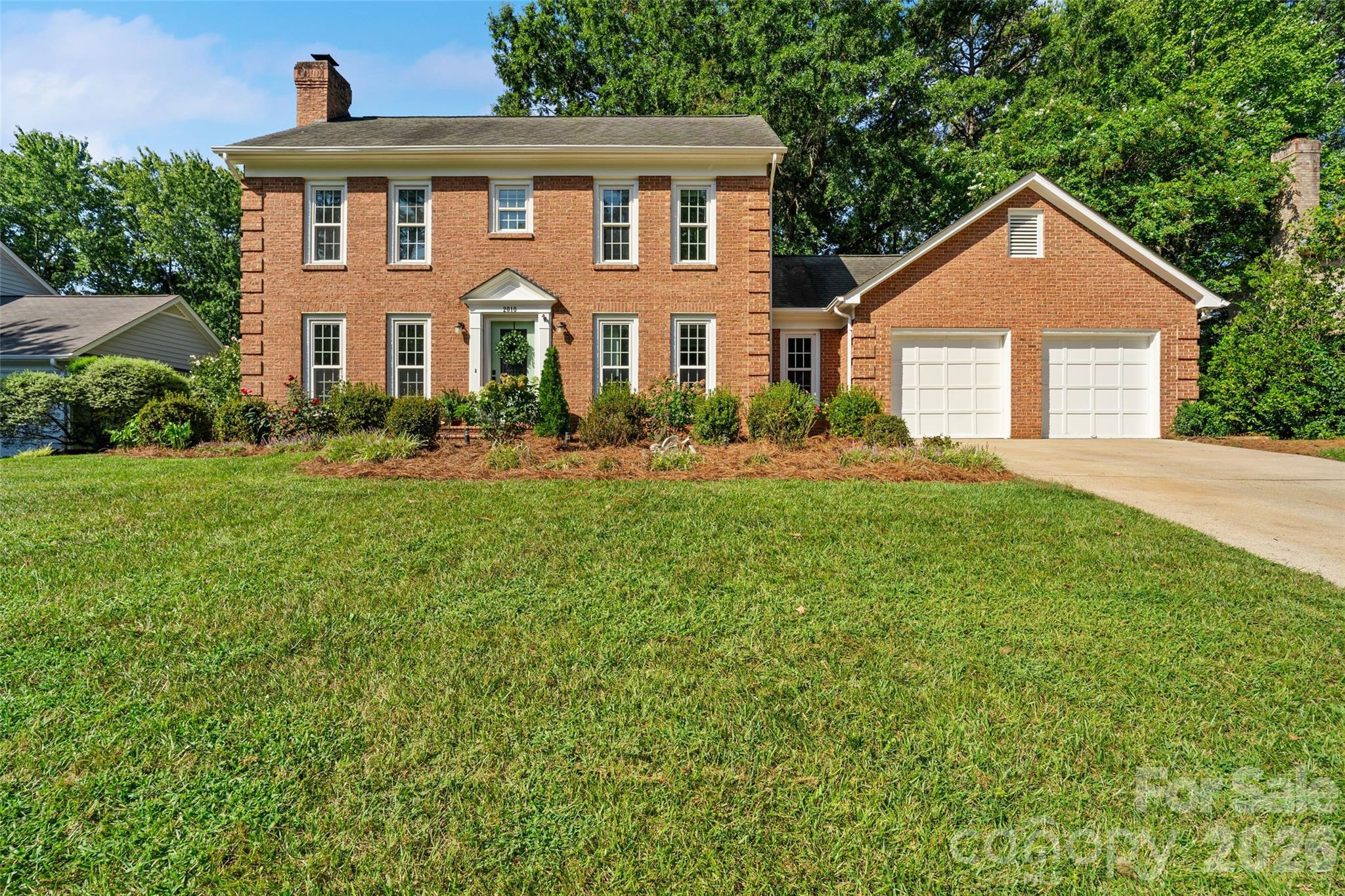 2010 Glendalough Ln, Matthews, NC 28105