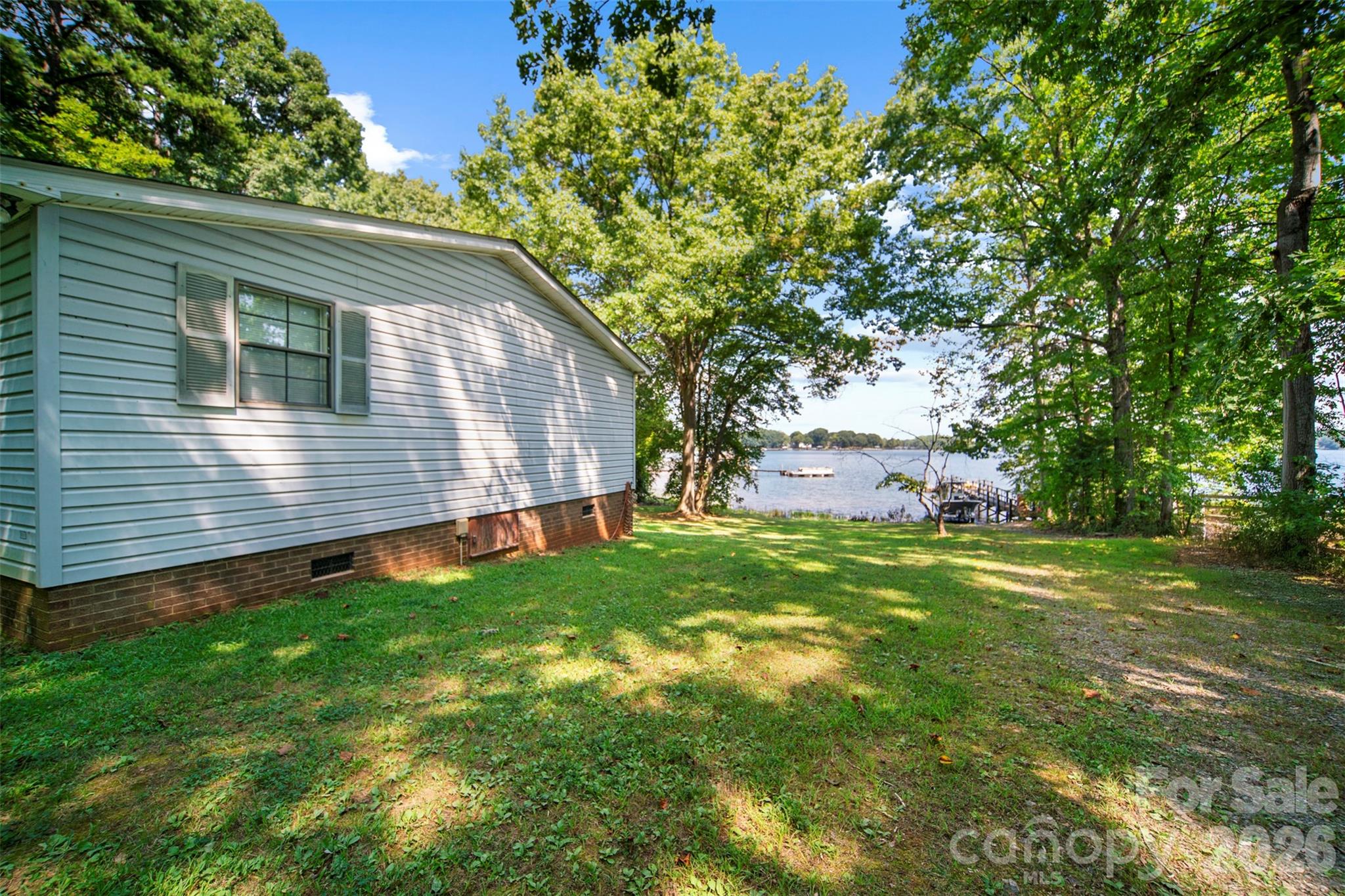4912 Lynwood Rd, Sherrills Ford, NC 28673