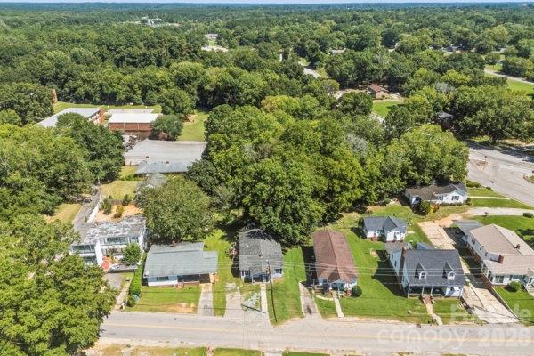 404 Clinton Ave, Lancaster, SC 29720