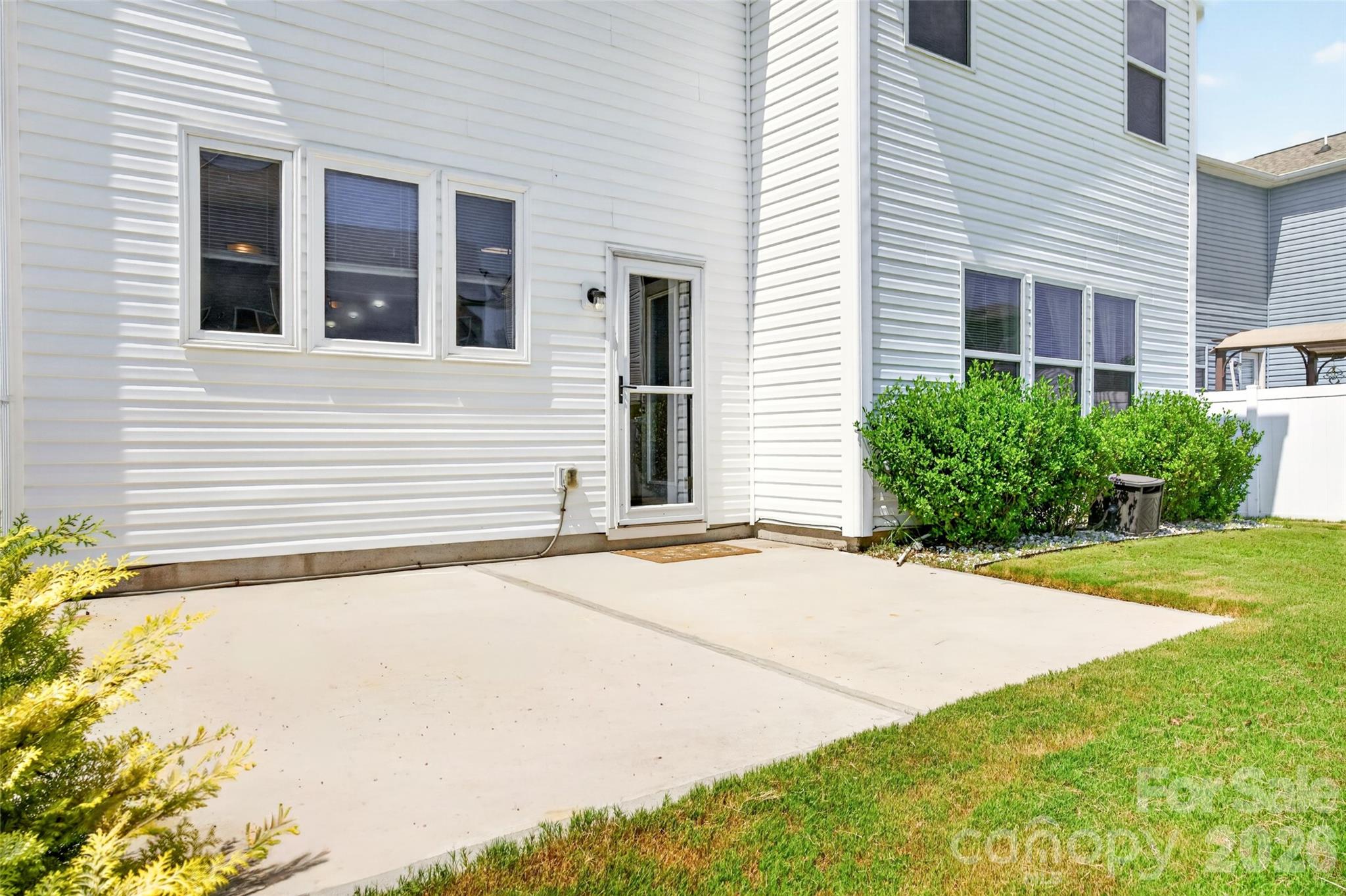 167 Sutters Mill Dr, Troutman, NC 28166