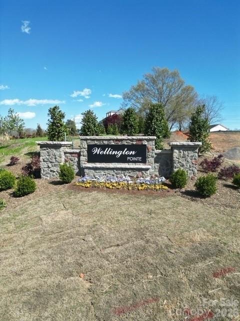 405 Creston Place Dr, Monroe, NC 28110