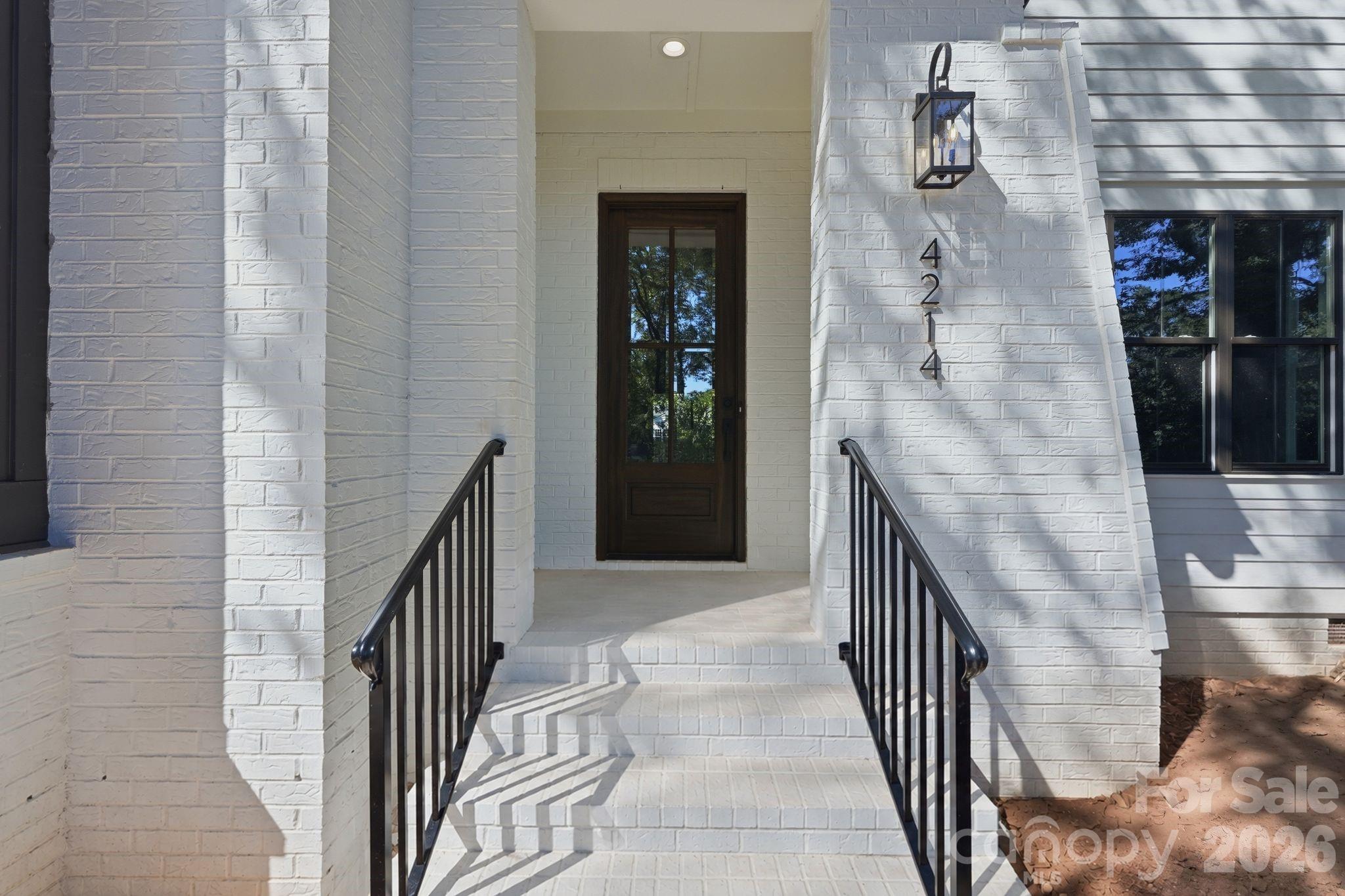 4214 Waterbury Dr, Charlotte, NC 28209