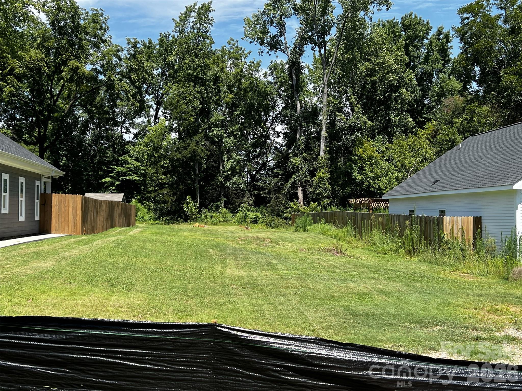2004 B Ave, Charlotte, NC 28216
