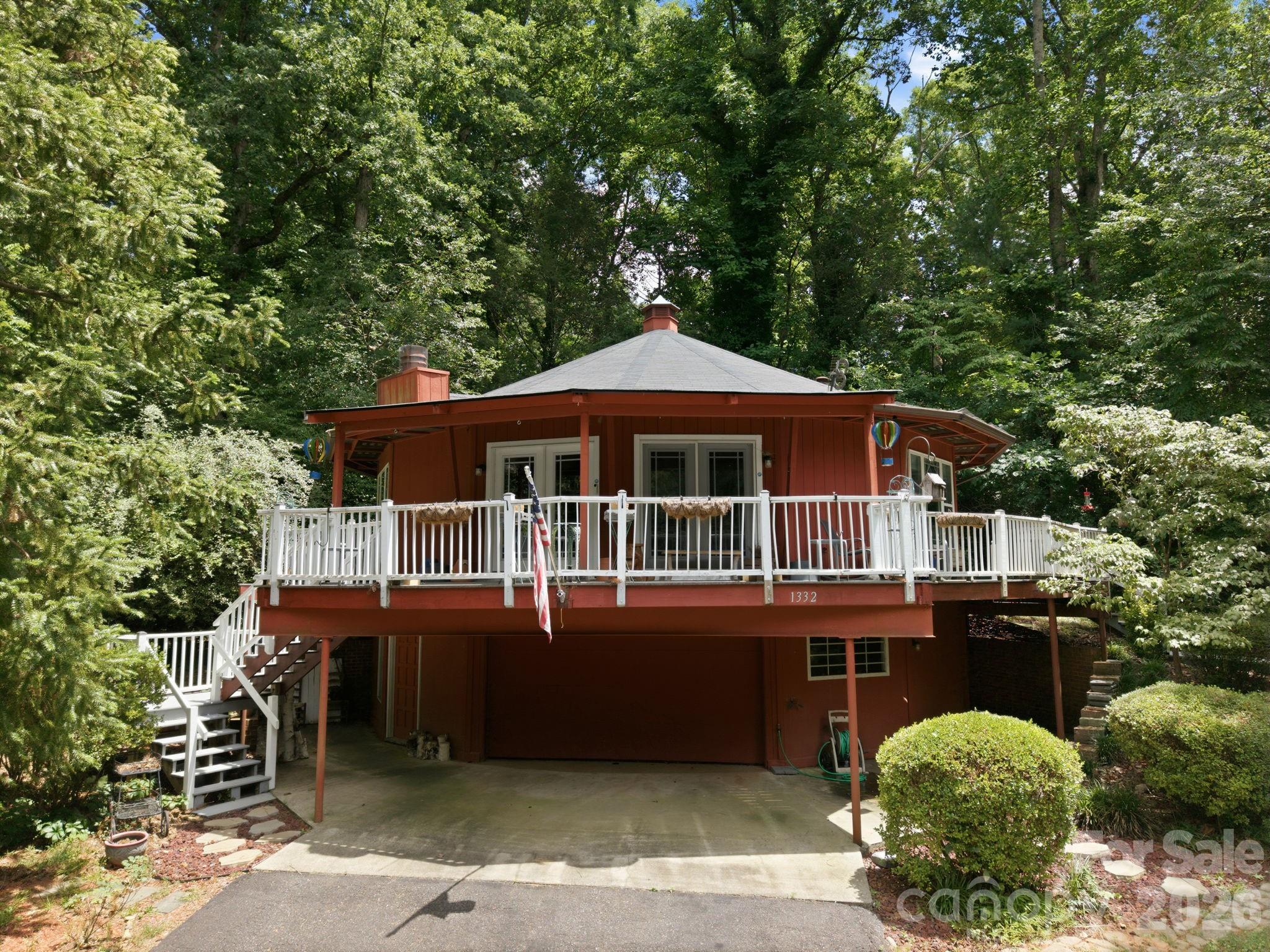 1332 Fairway Dr, Newton, NC 28658