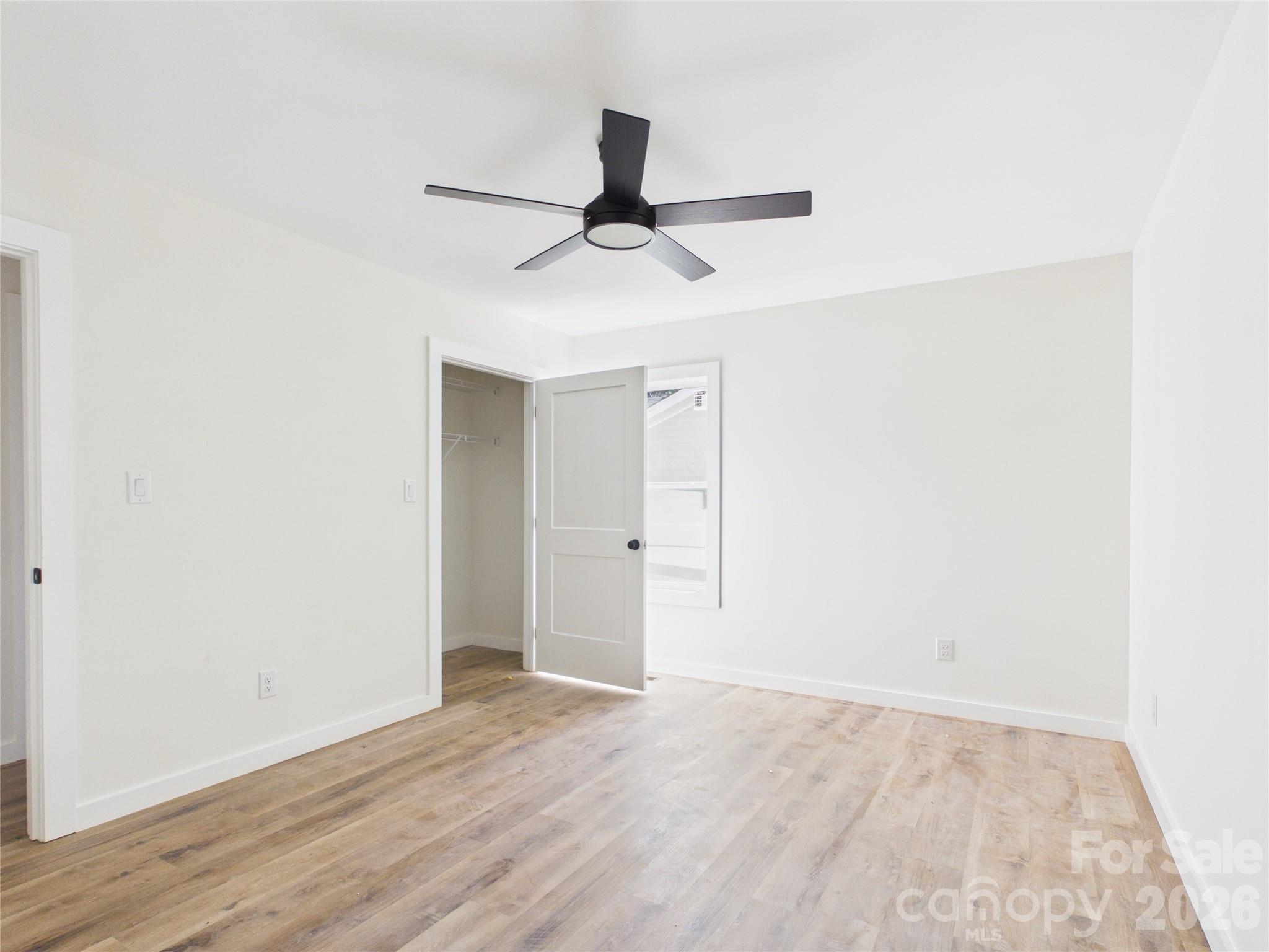 210 22nd Avenue Pl NE, Hickory, NC 28601