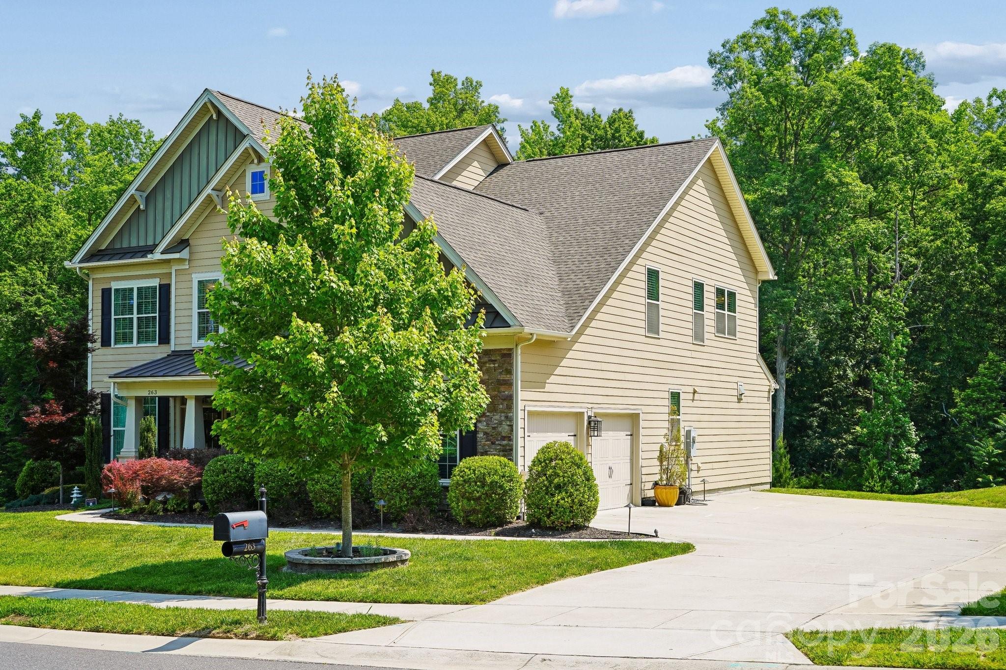 263 Forsythia Ln, Tega Cay, SC 29708