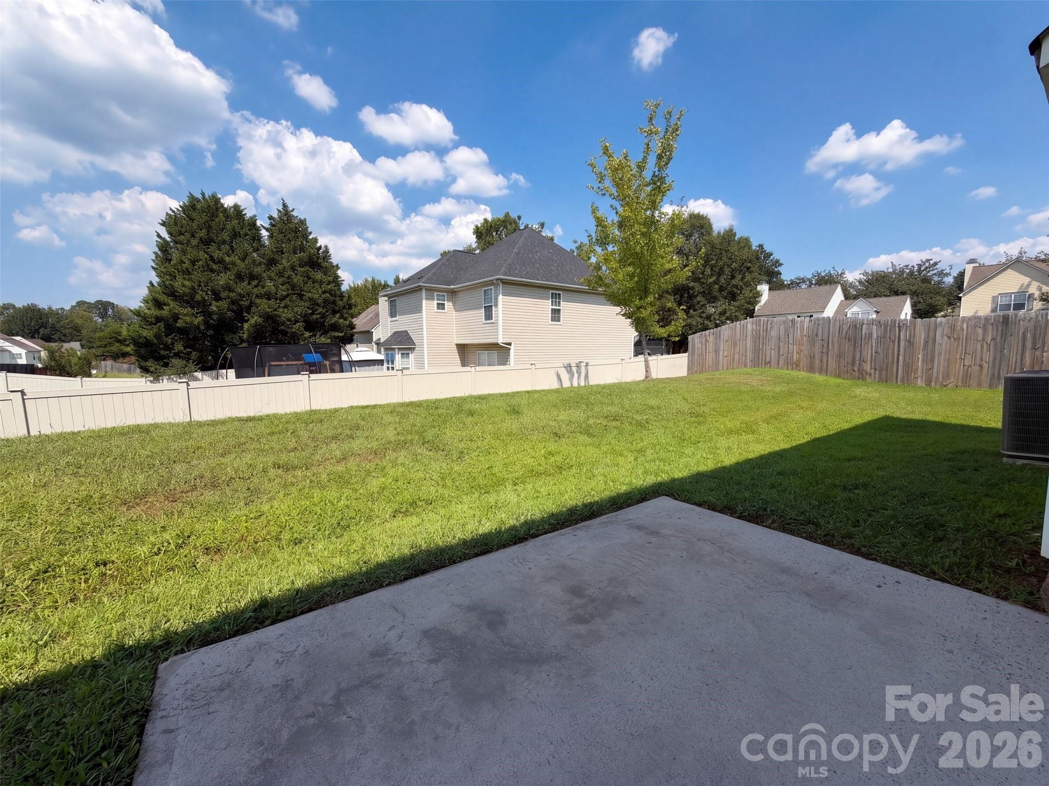 3527 Mallory Taylor Ln, Charlotte, NC 28216