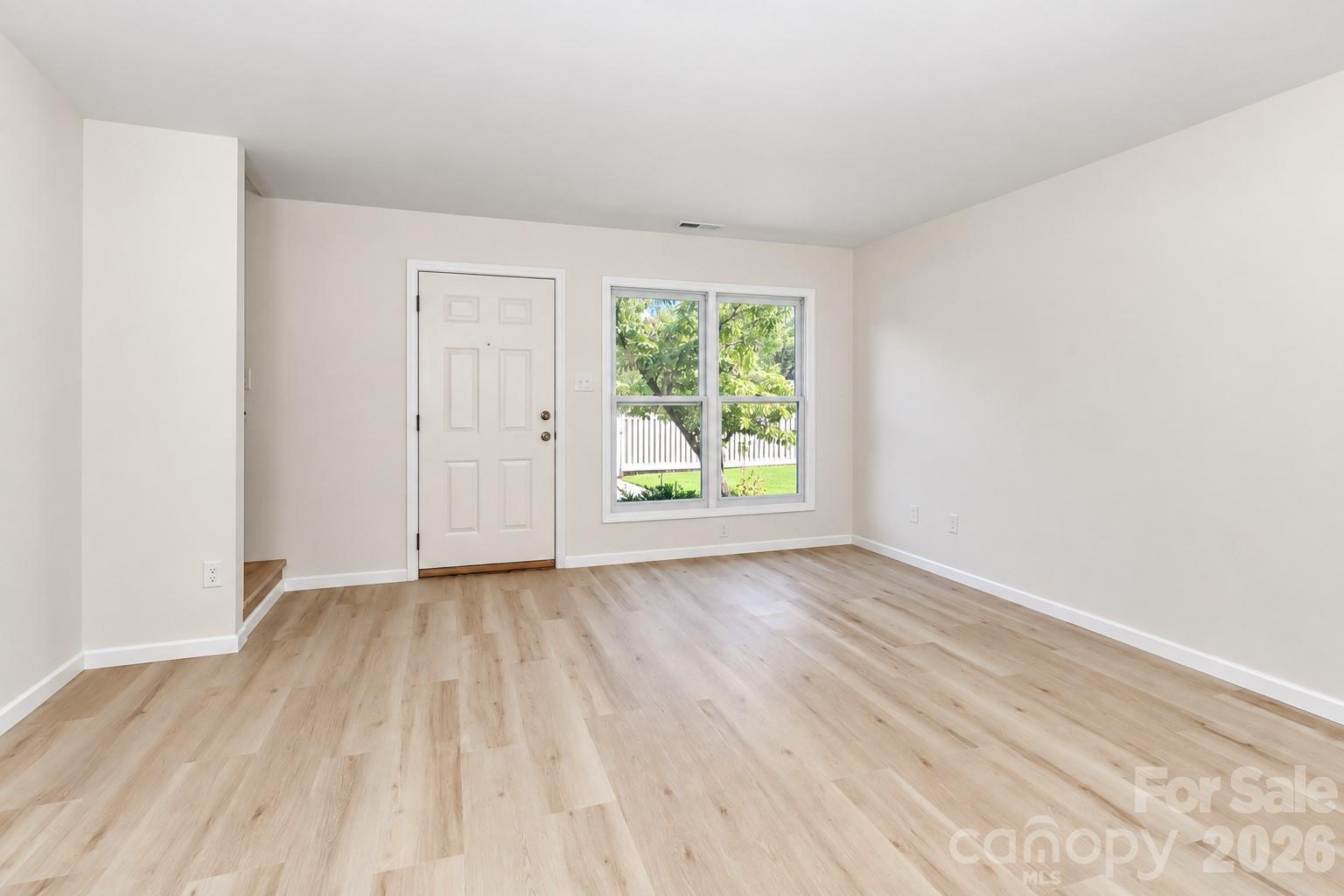 205 S Academy St, Mooresville, NC 28115