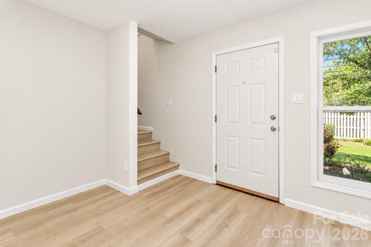 205 S Academy St, Mooresville, NC 28115