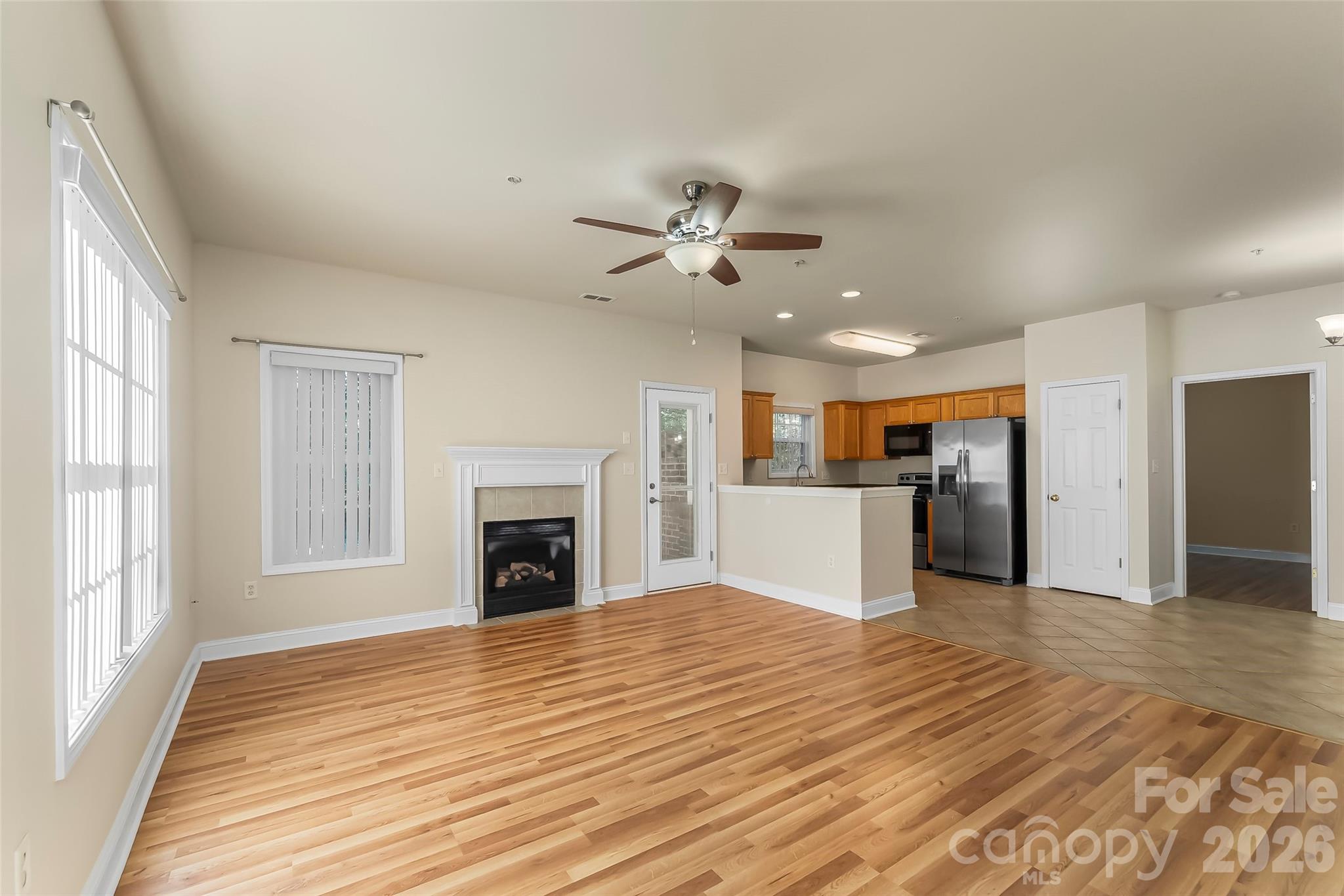 1360 21st Ave NE, Hickory, NC 28601