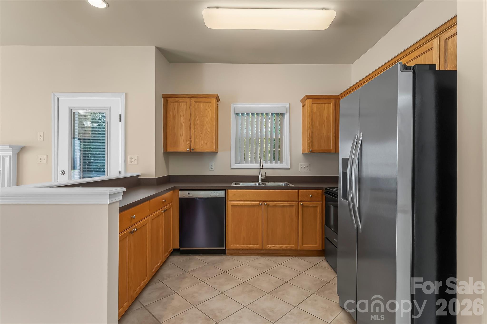 1360 21st Ave NE, Hickory, NC 28601